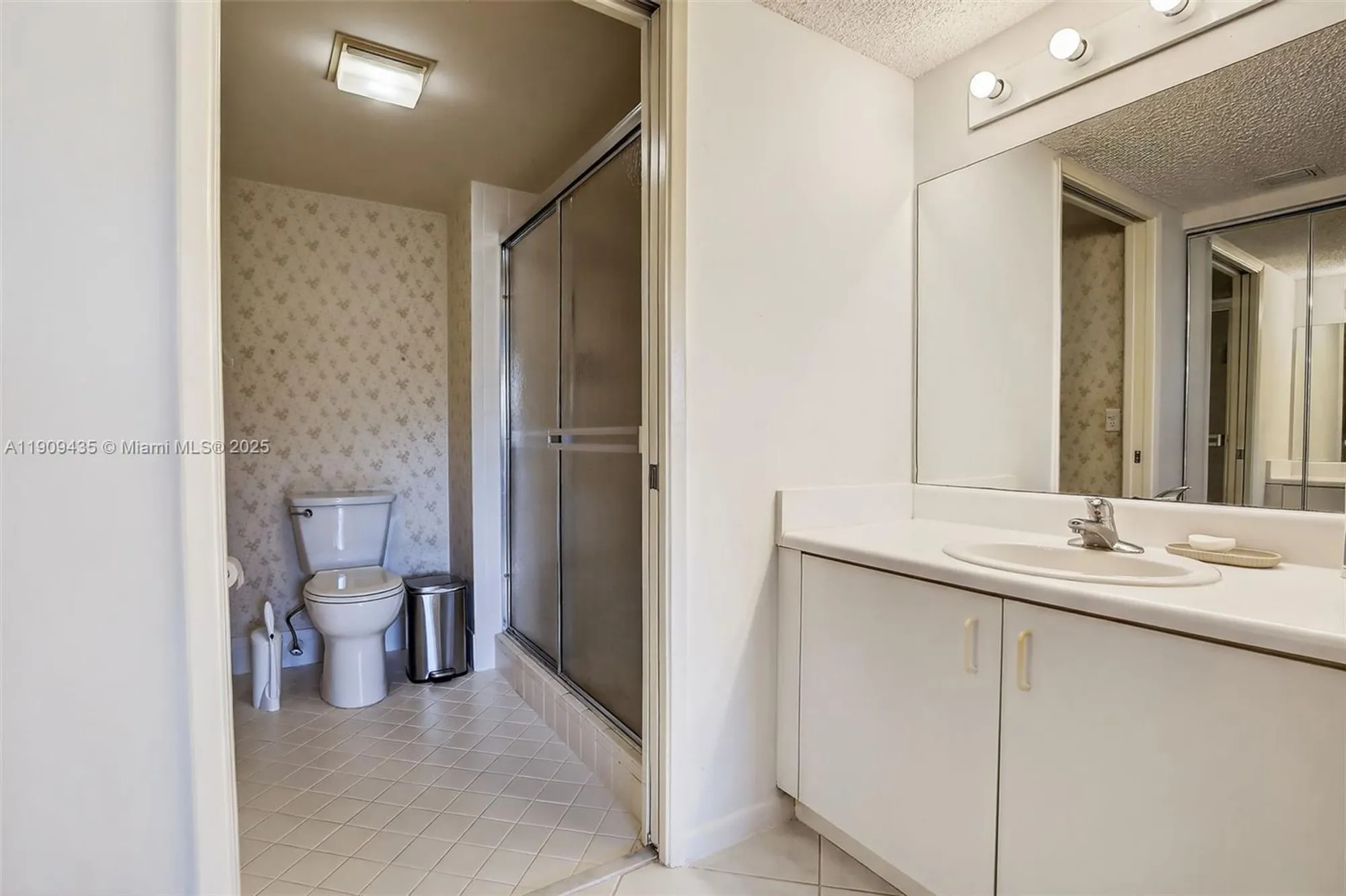 Property Slideshow image 32 of 44 | 13105 sw 16th ct 407l, Pembroke Pines, FL, 33027