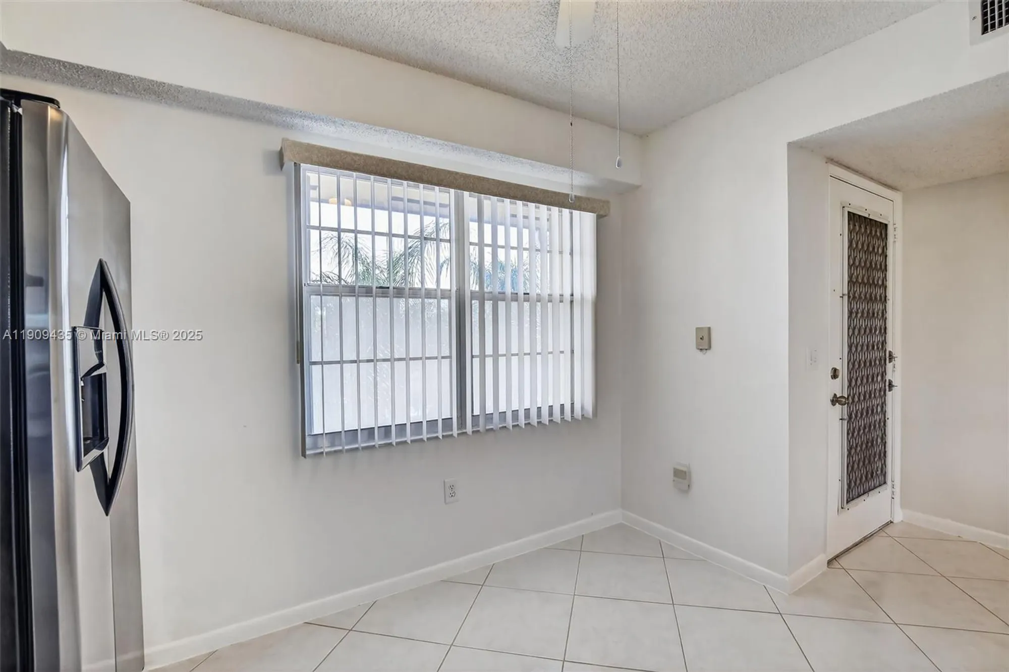 Property Slideshow image 6 of 44 | 13105 sw 16th ct 407l, Pembroke Pines, FL, 33027