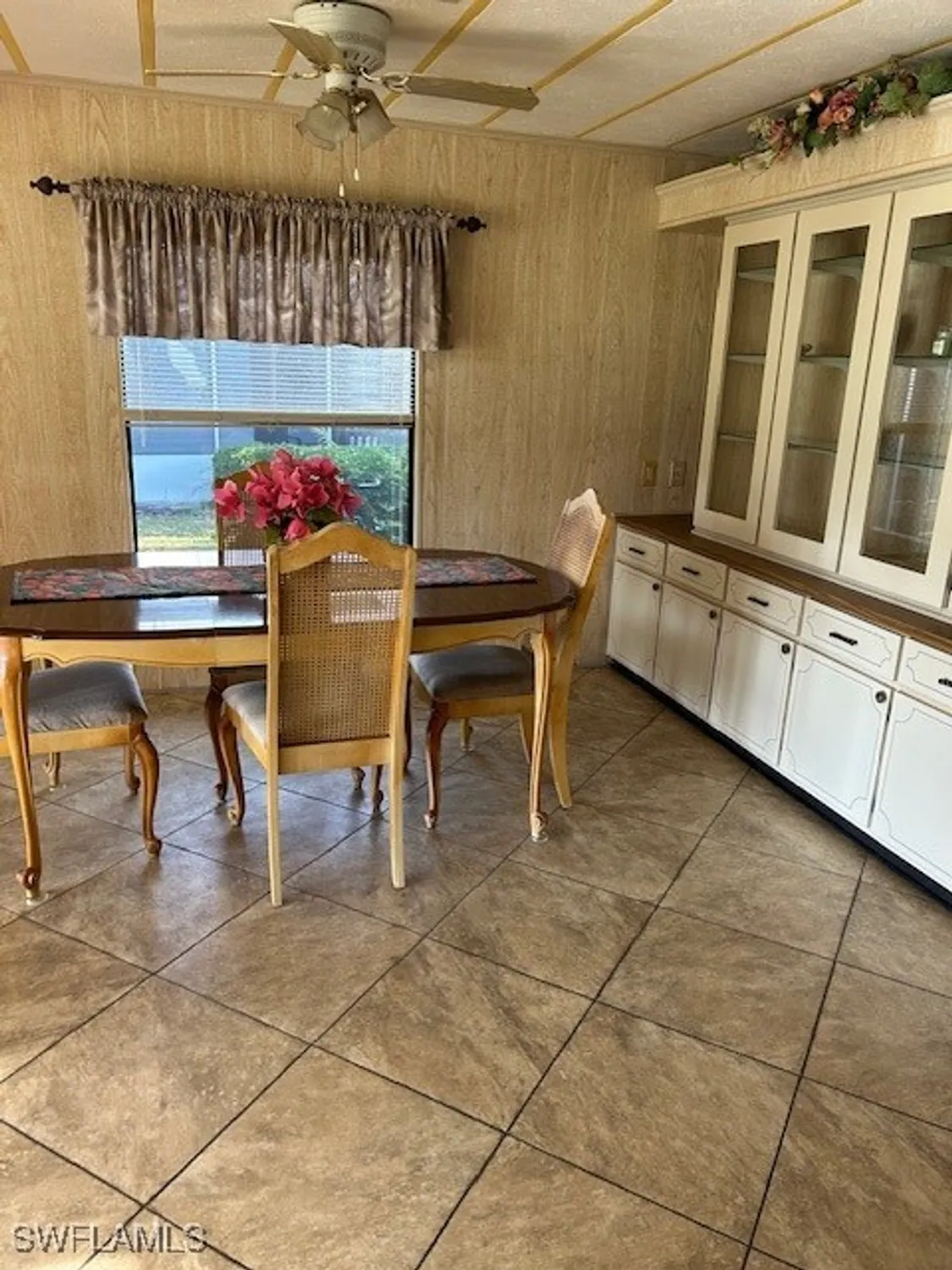 Property Slideshow image 20 of 23 | 611 charlemagne blvd, Naples, FL, 34112