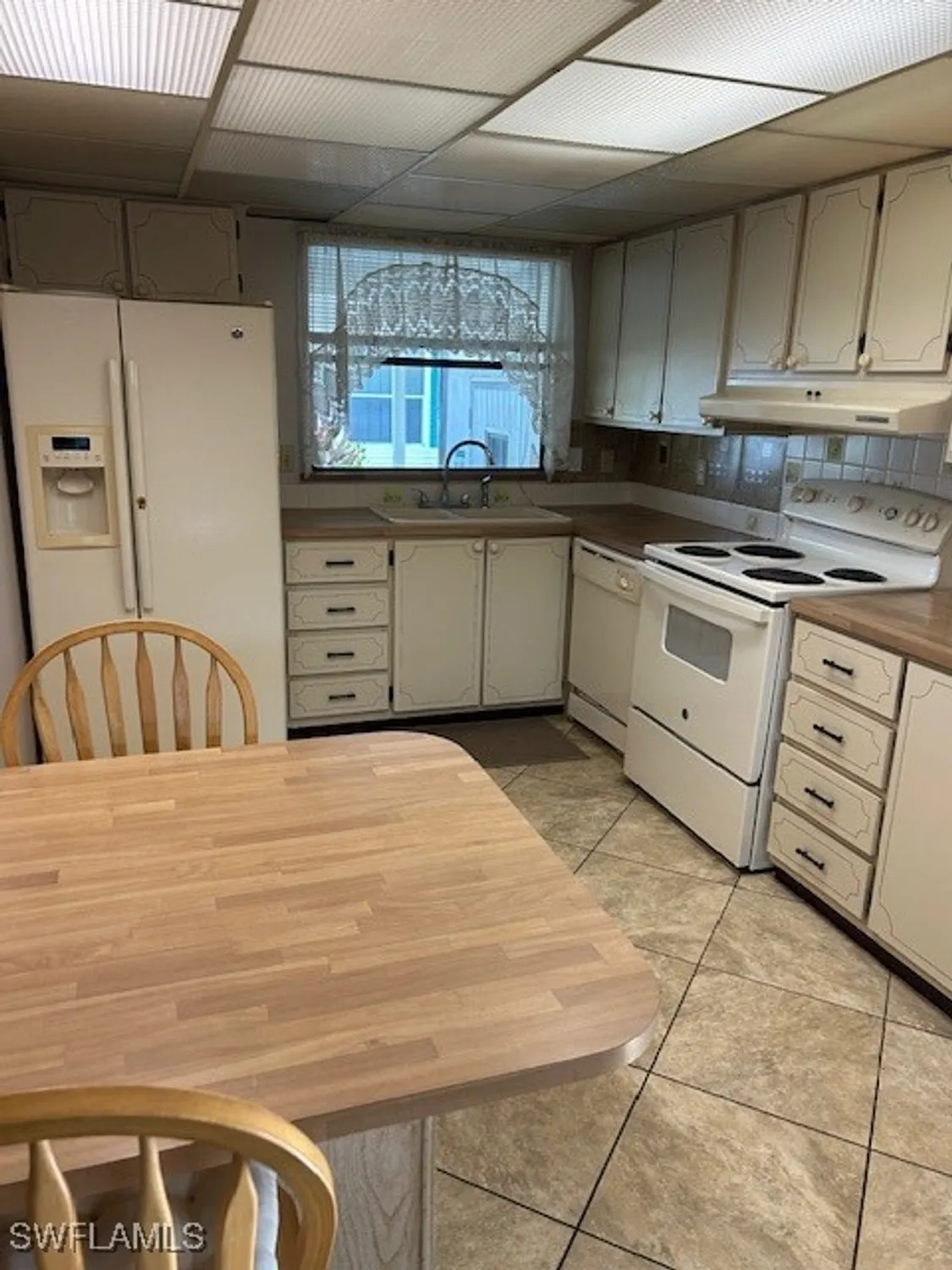 Property Slideshow image 3 of 23 | 611 charlemagne blvd, Naples, FL, 34112