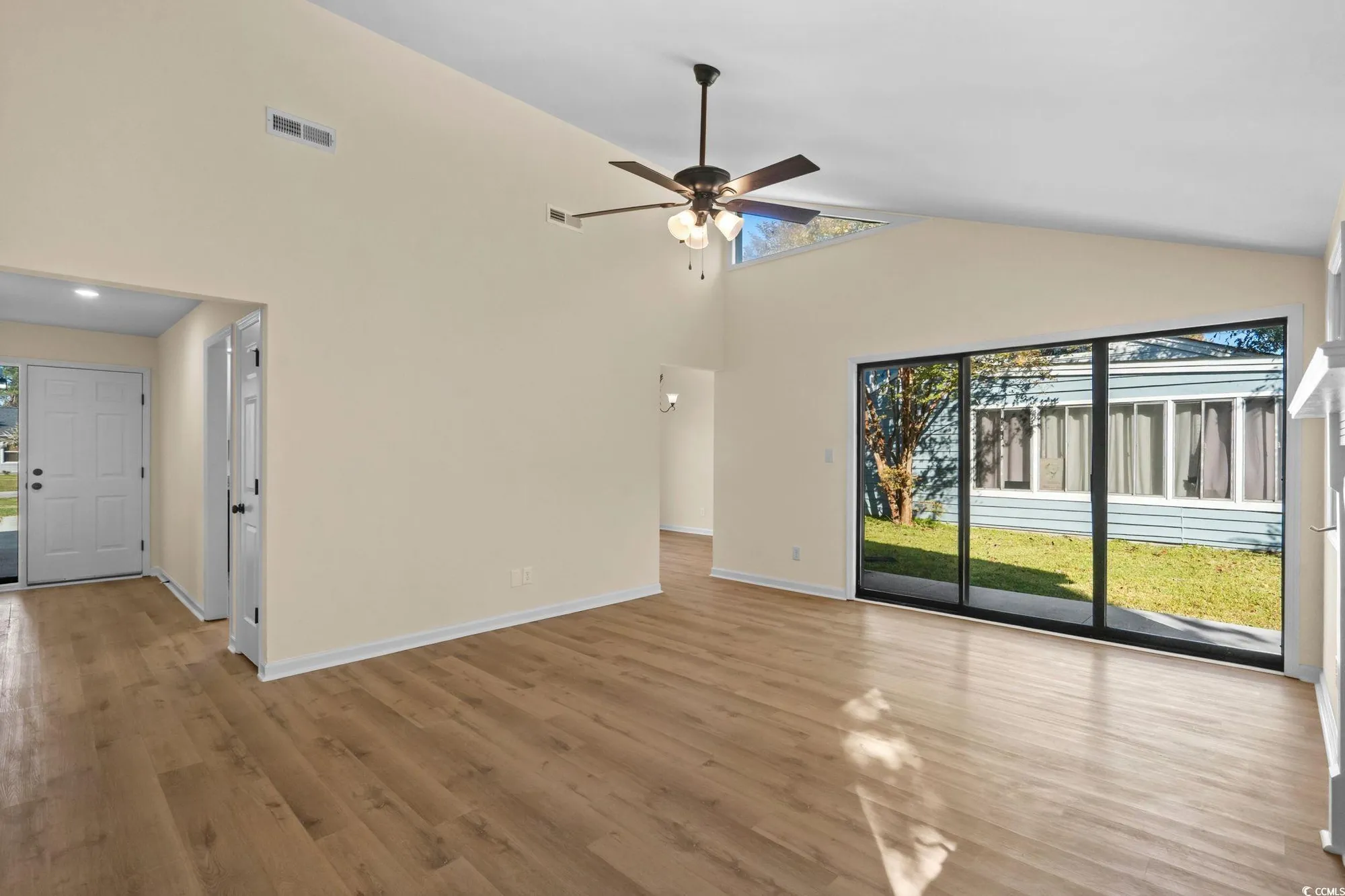 Property Slideshow image 16 of 40 | 102 saint andrews ln, Myrtle Beach, SC, 29588