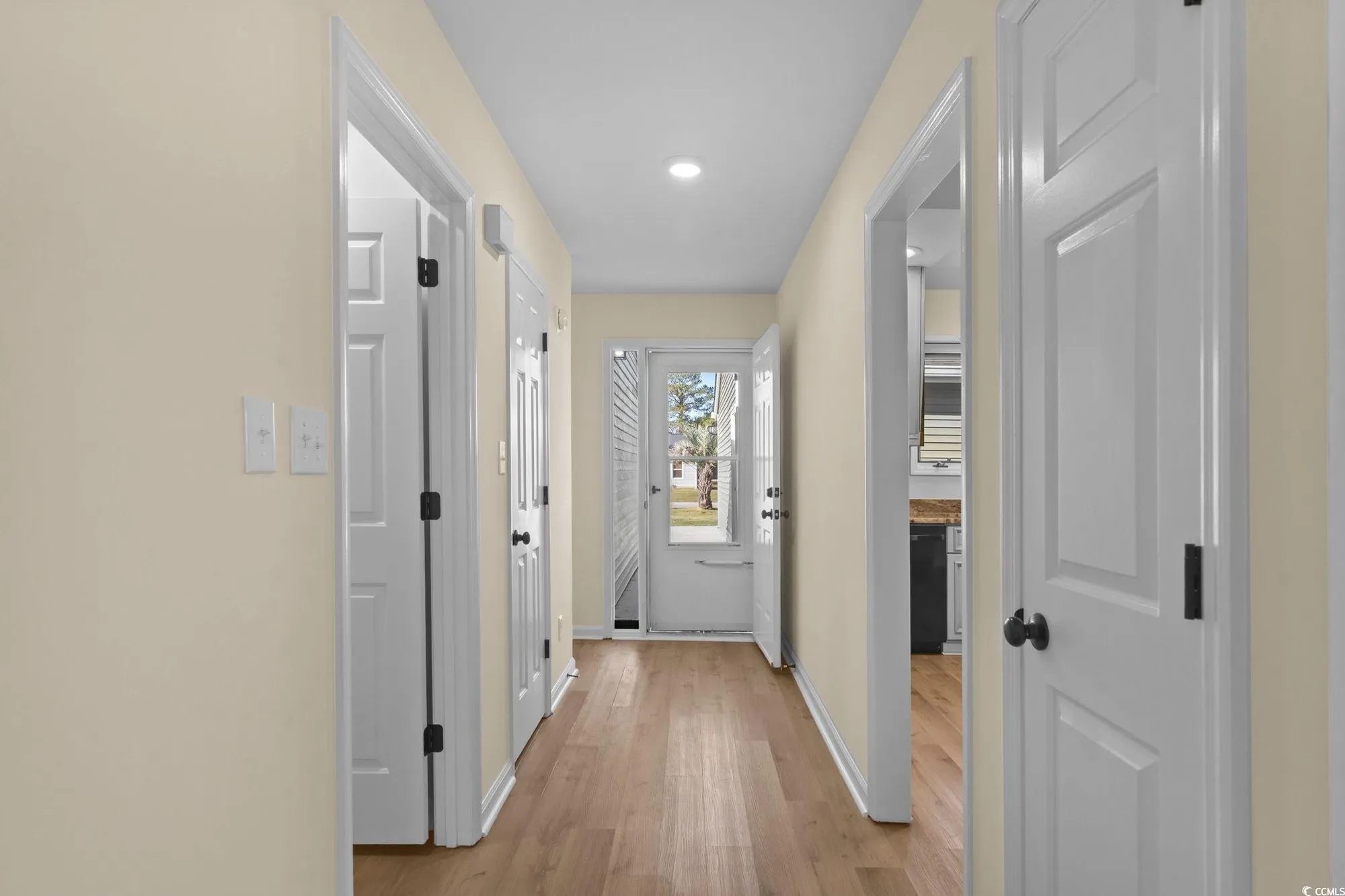 Property Slideshow image 12 of 40 | 102 saint andrews ln, Myrtle Beach, SC, 29588