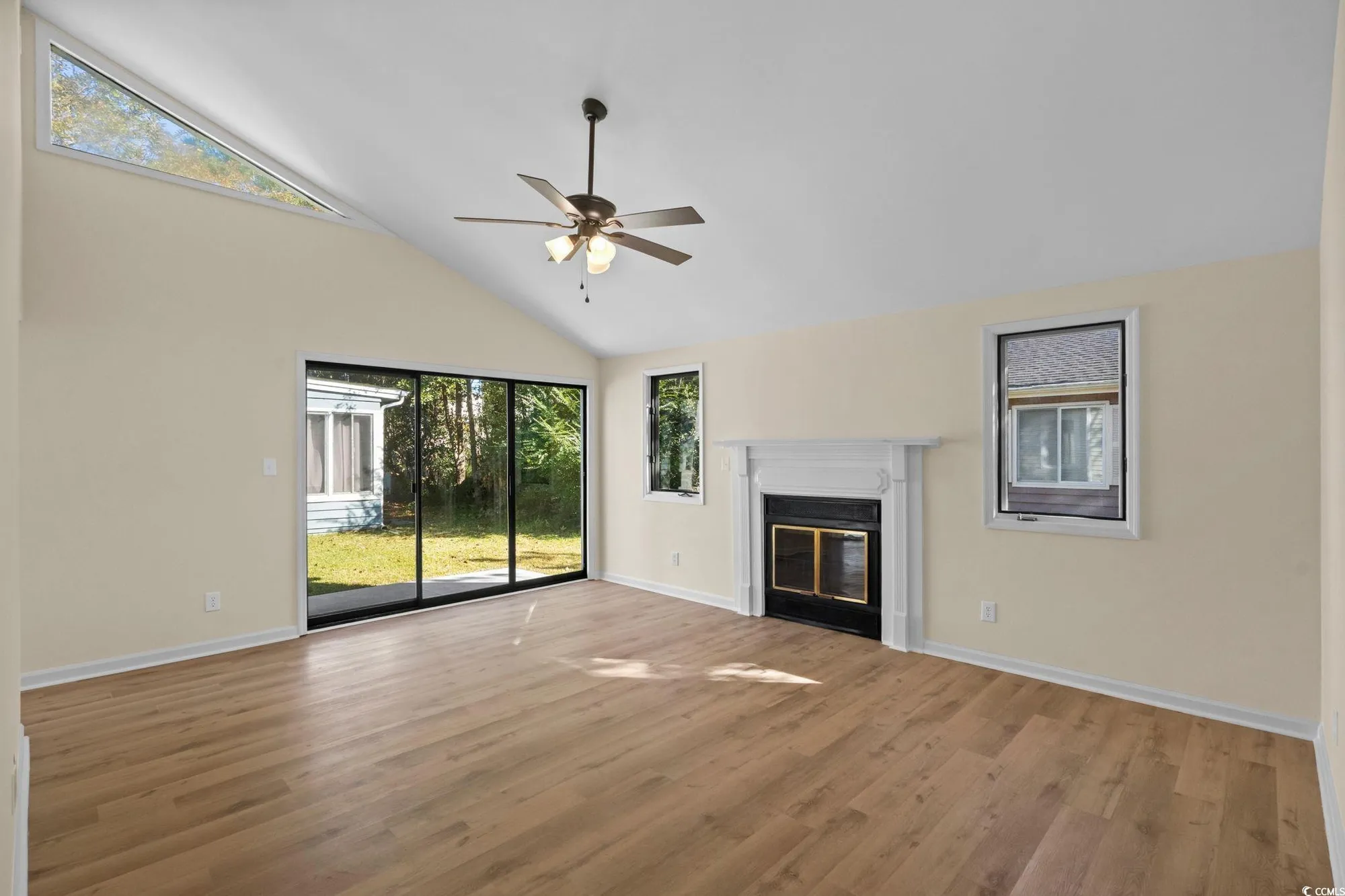 Property Slideshow image 13 of 40 | 102 saint andrews ln, Myrtle Beach, SC, 29588