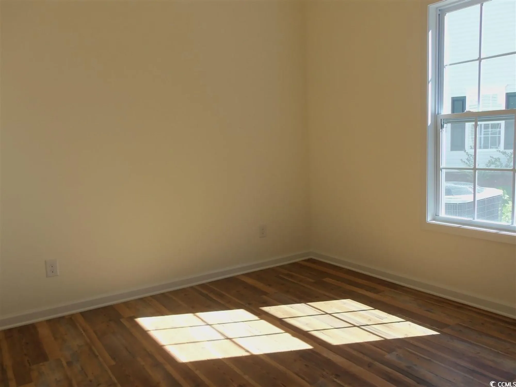 Property Slideshow image 22 of 36 | 501 aft ct # 102, Murrells Inlet, SC, 29576