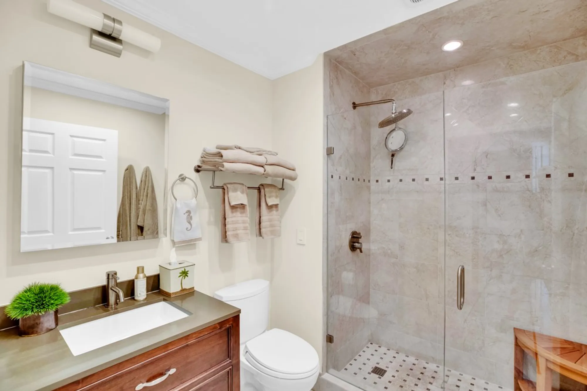 Property Slideshow image 28 of 36 | 5520 n harbor village dr 201, Vero Beach, FL, 32967