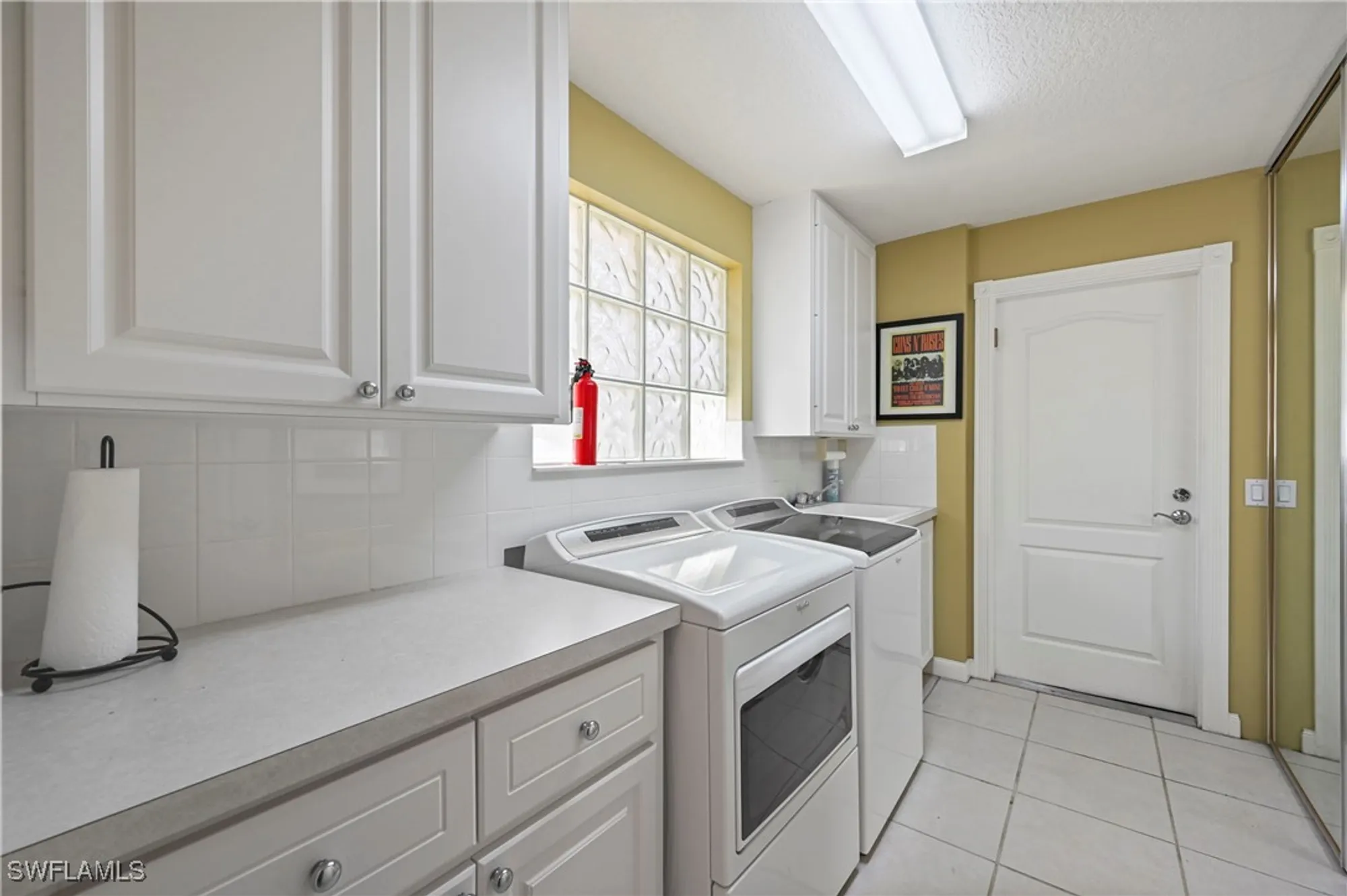Property Slideshow image 10 of 24 | 4910 kingston way, Naples, FL, 34119