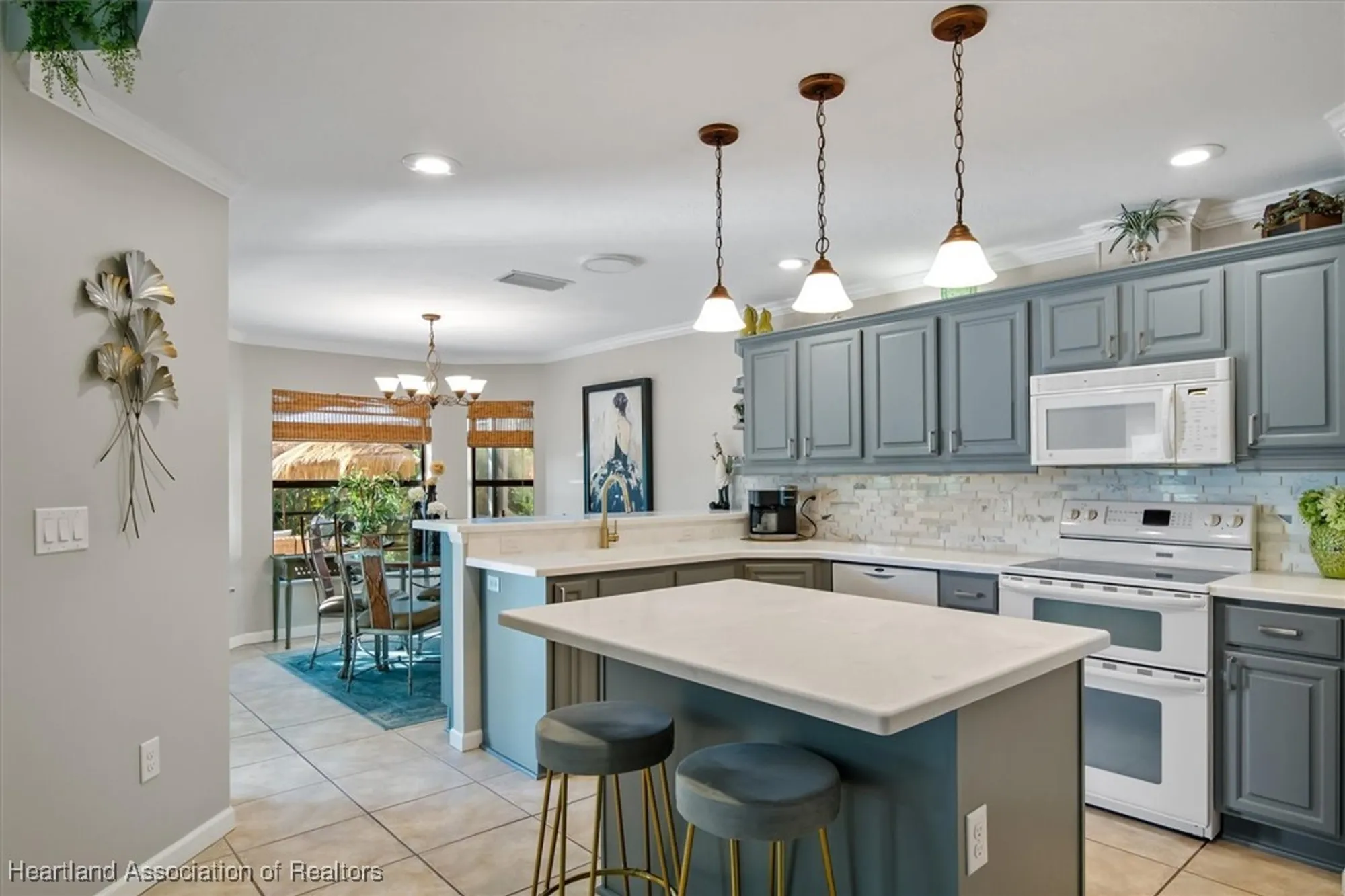 Property Slideshow image 10 of 50 | 3120 oakmont dr, Avon Park, FL, 33825