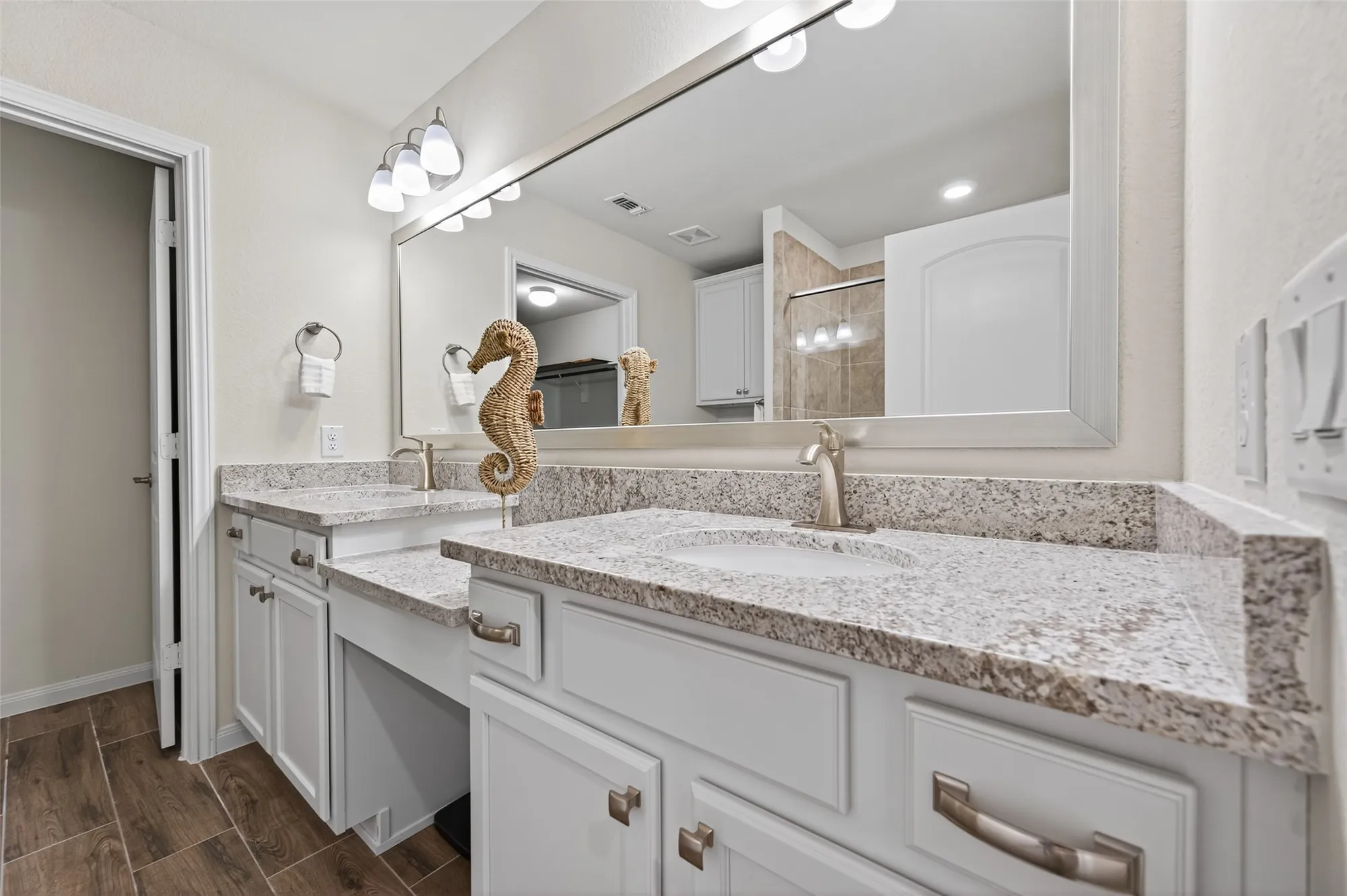 Property Slideshow image 26 of 42 | 269 flaxen chestnut, The Woodlands, TX, 77382