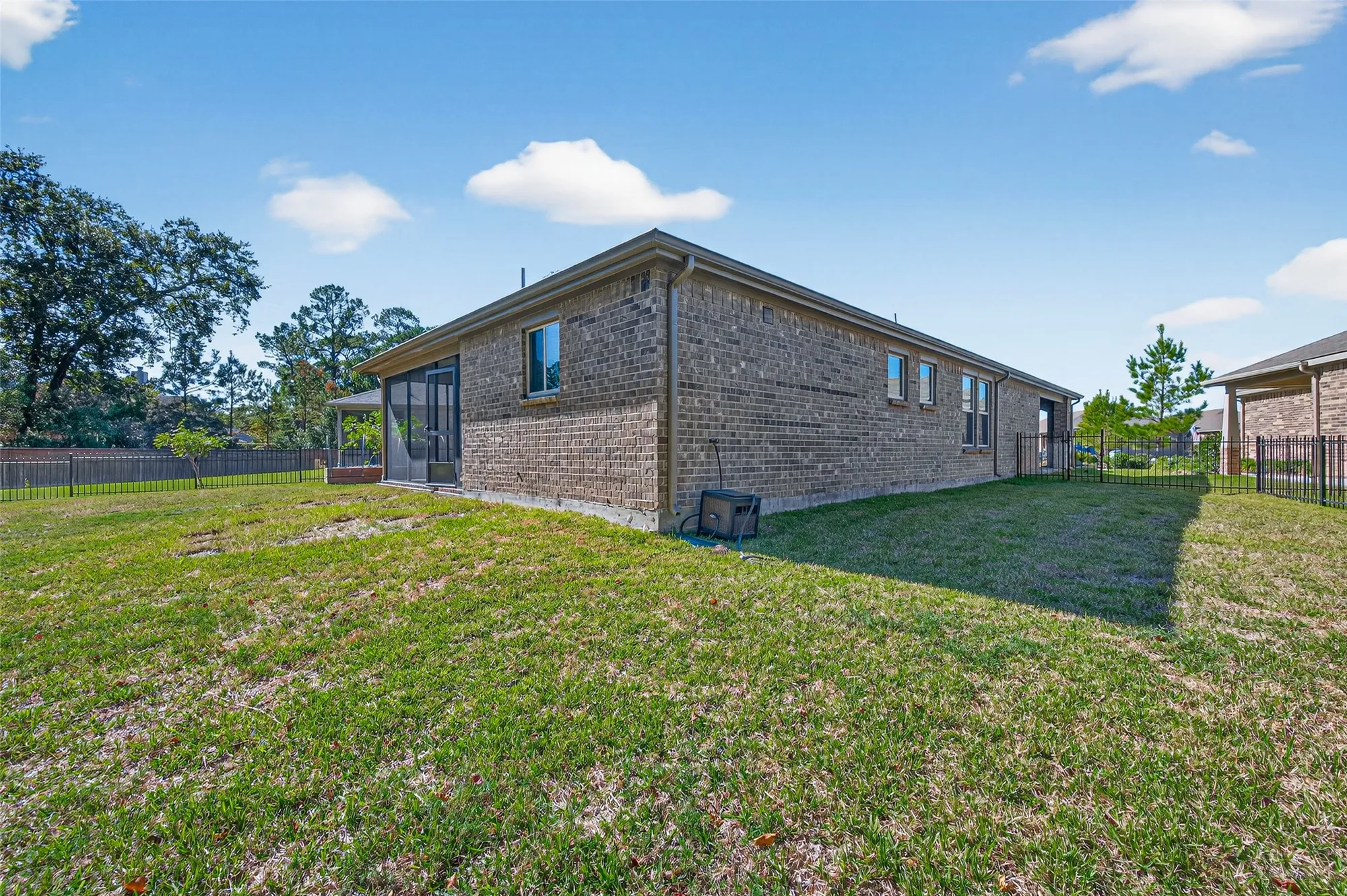 Property Slideshow image 36 of 42 | 269 flaxen chestnut, The Woodlands, TX, 77382