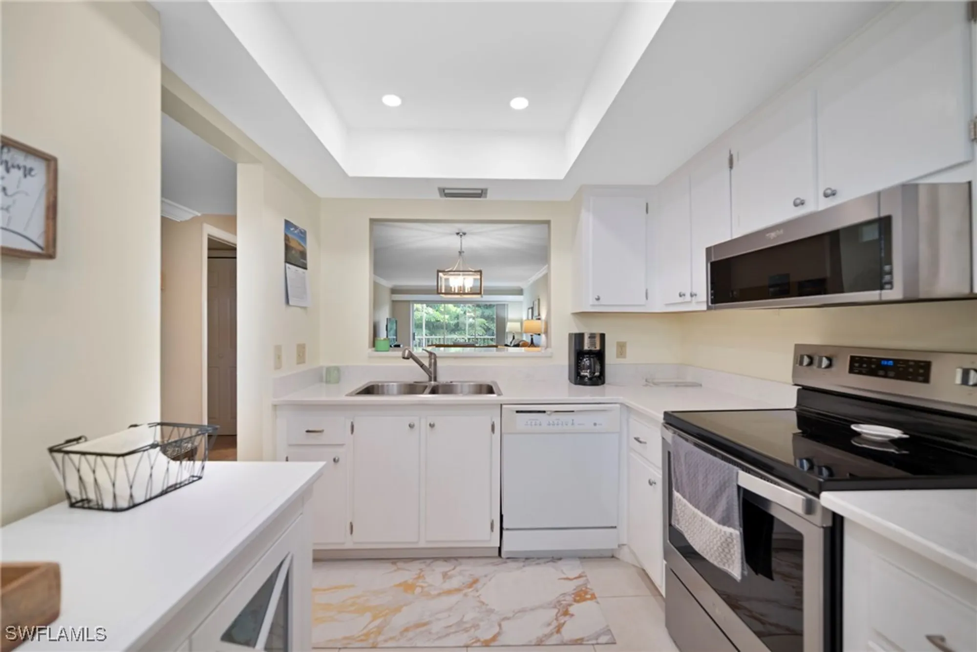 Property Slideshow image 7 of 15 | 3150 binnacle dr apt 207, Naples, FL, 34103