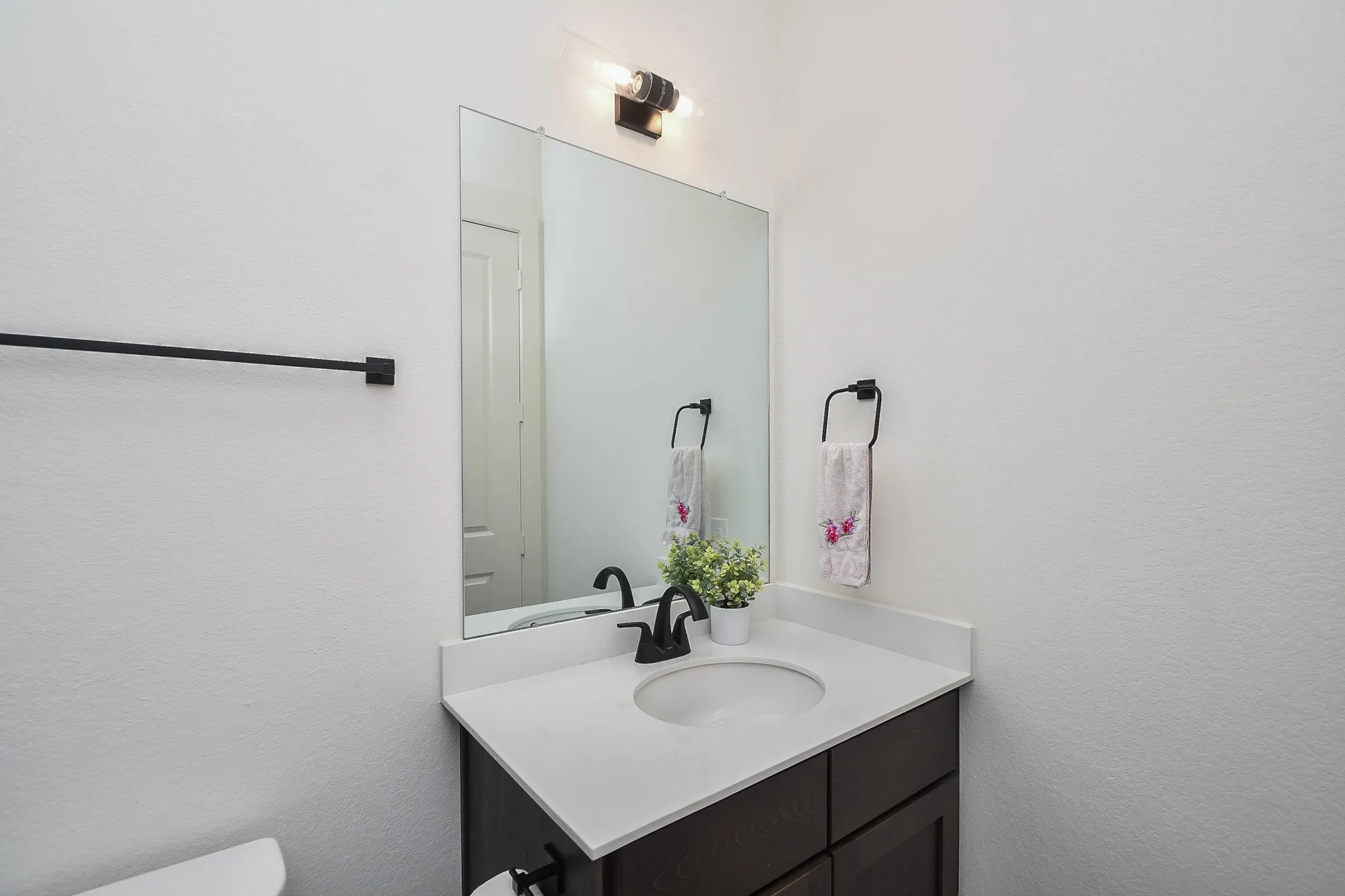 Property Slideshow image 28 of 32 | 31915 sky ridge ln, Fulshear, TX, 77441