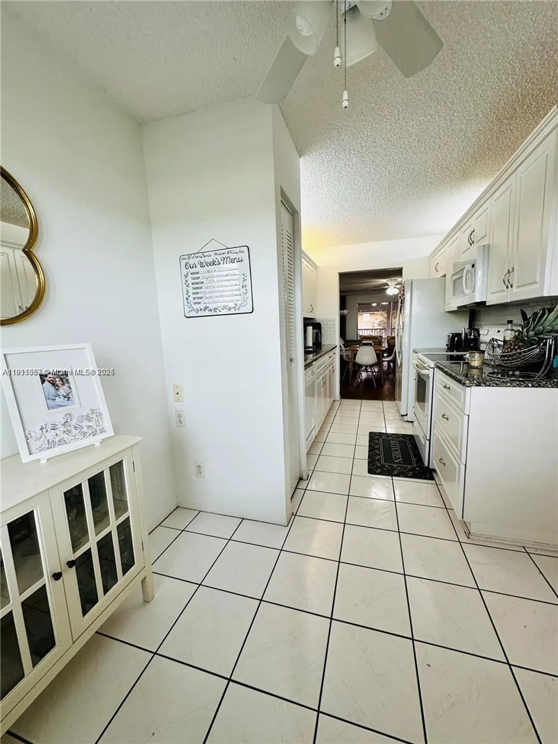 Property Slideshow image 5 of 29 | 1400 sw 124th ter apt 402q, Pembroke Pines, FL, 33027