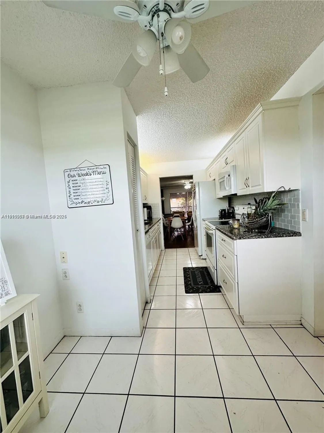 Property Slideshow image 6 of 29 | 1400 sw 124th ter apt 402q, Pembroke Pines, FL, 33027