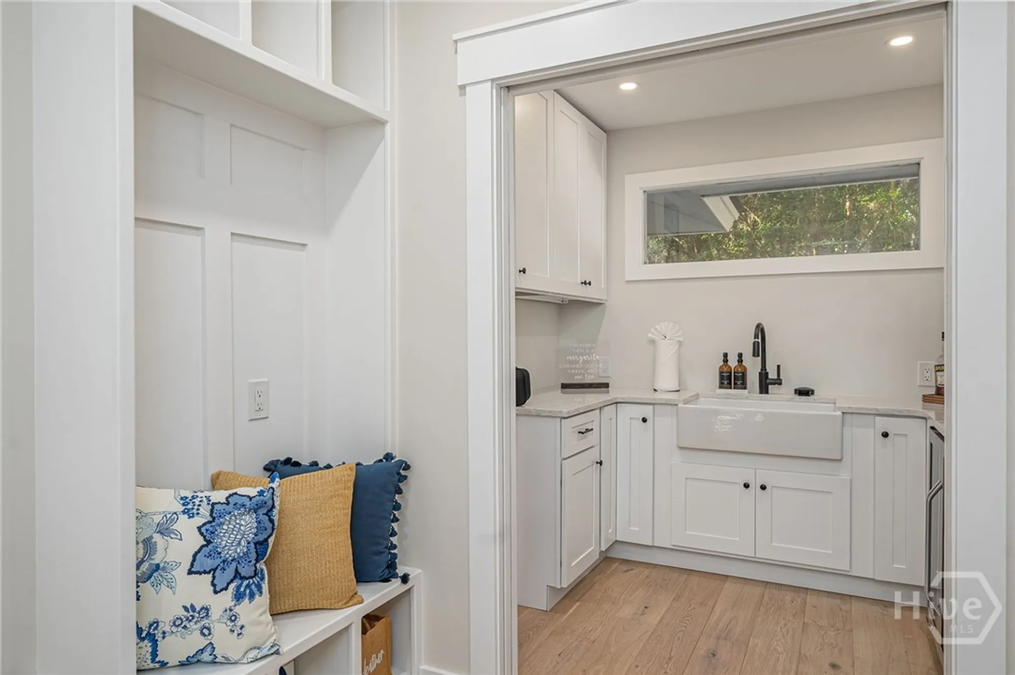 Property Slideshow image 15 of 27 | 10 howley ln, Savannah, GA, 31411