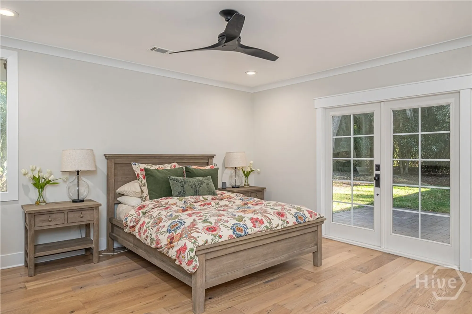 Property Slideshow image 18 of 27 | 10 howley ln, Savannah, GA, 31411