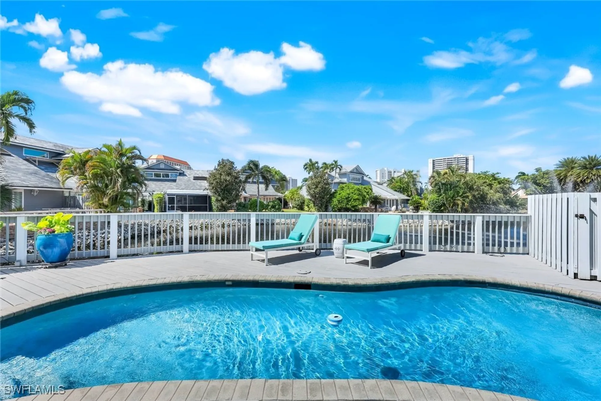 Property Slideshow image 1 of 38 | 635 bridgeway ln, Naples, FL, 34108