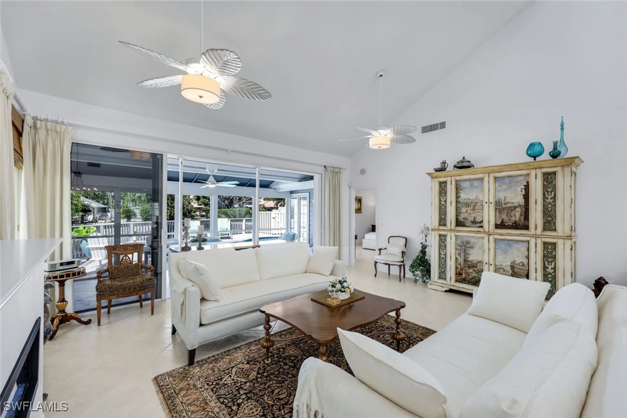 Property Slideshow image 10 of 38 | 635 bridgeway ln, Naples, FL, 34108