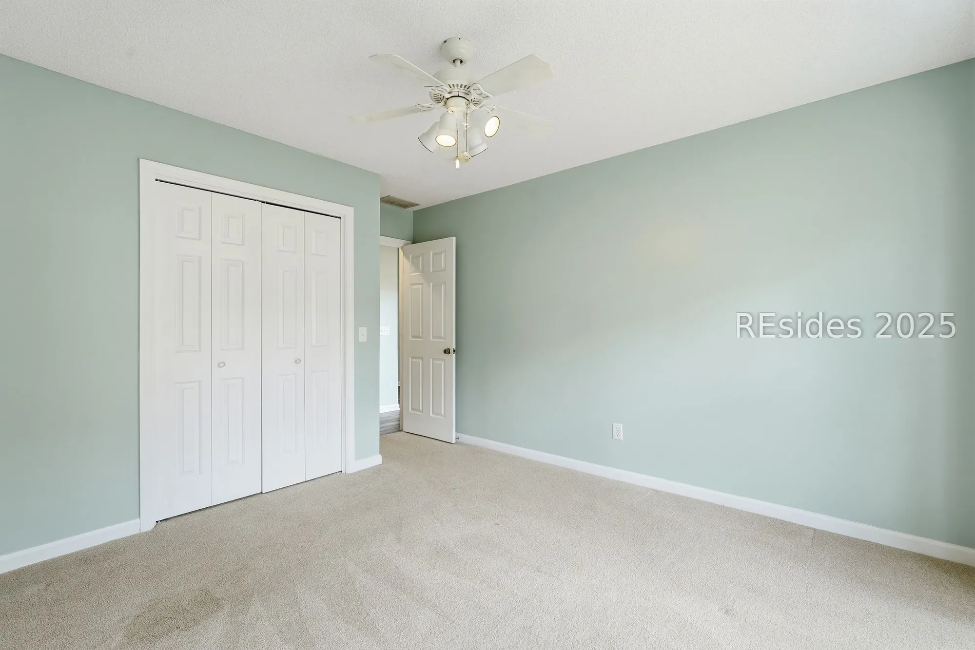 Property Slideshow image 18 of 27 | 7 trails end rd, Hilton Head Island, SC, 29926