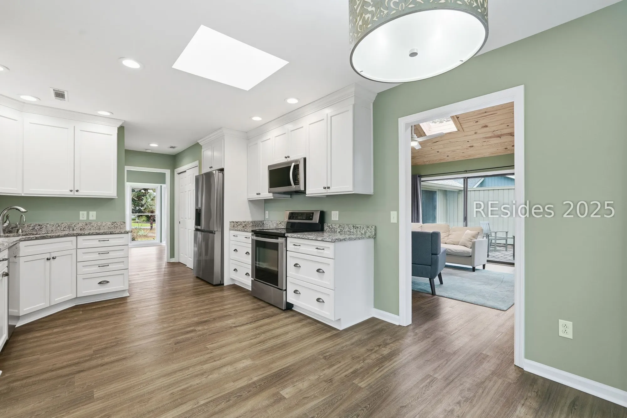 Property Slideshow image 11 of 27 | 7 trails end rd, Hilton Head Island, SC, 29926