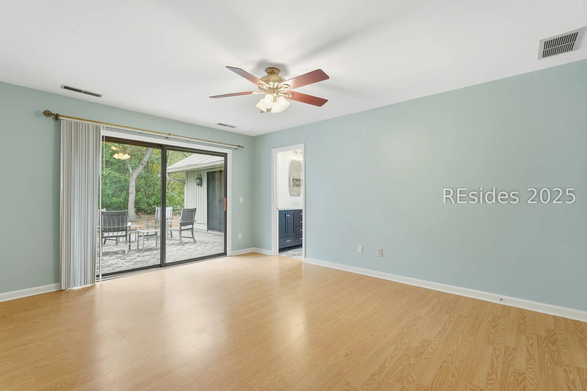 Property Slideshow image 13 of 27 | 7 trails end rd, Hilton Head Island, SC, 29926