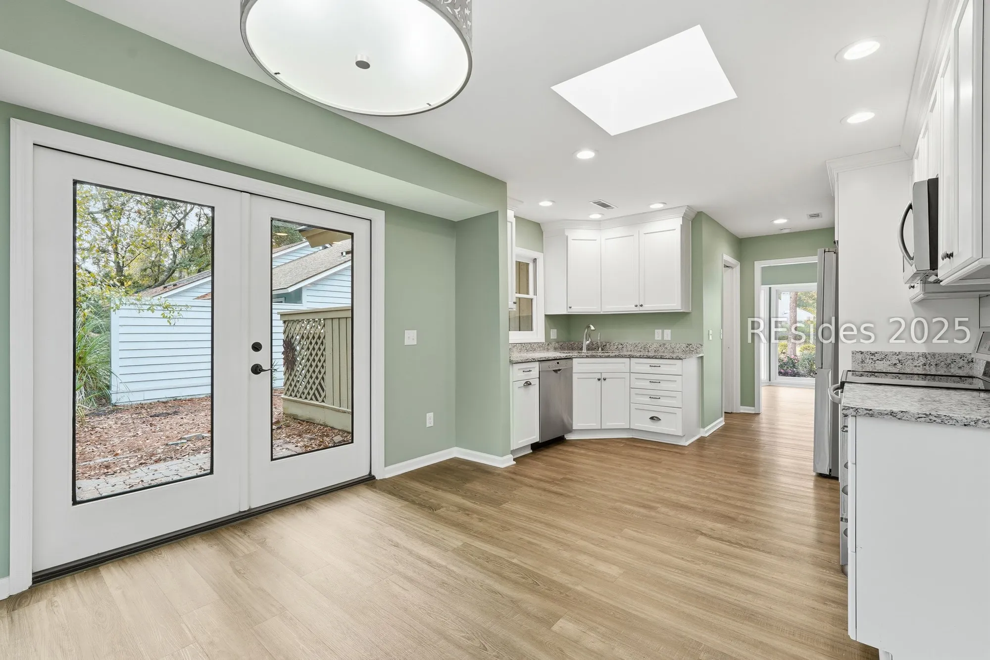 Property Slideshow image 8 of 27 | 7 trails end rd, Hilton Head Island, SC, 29926