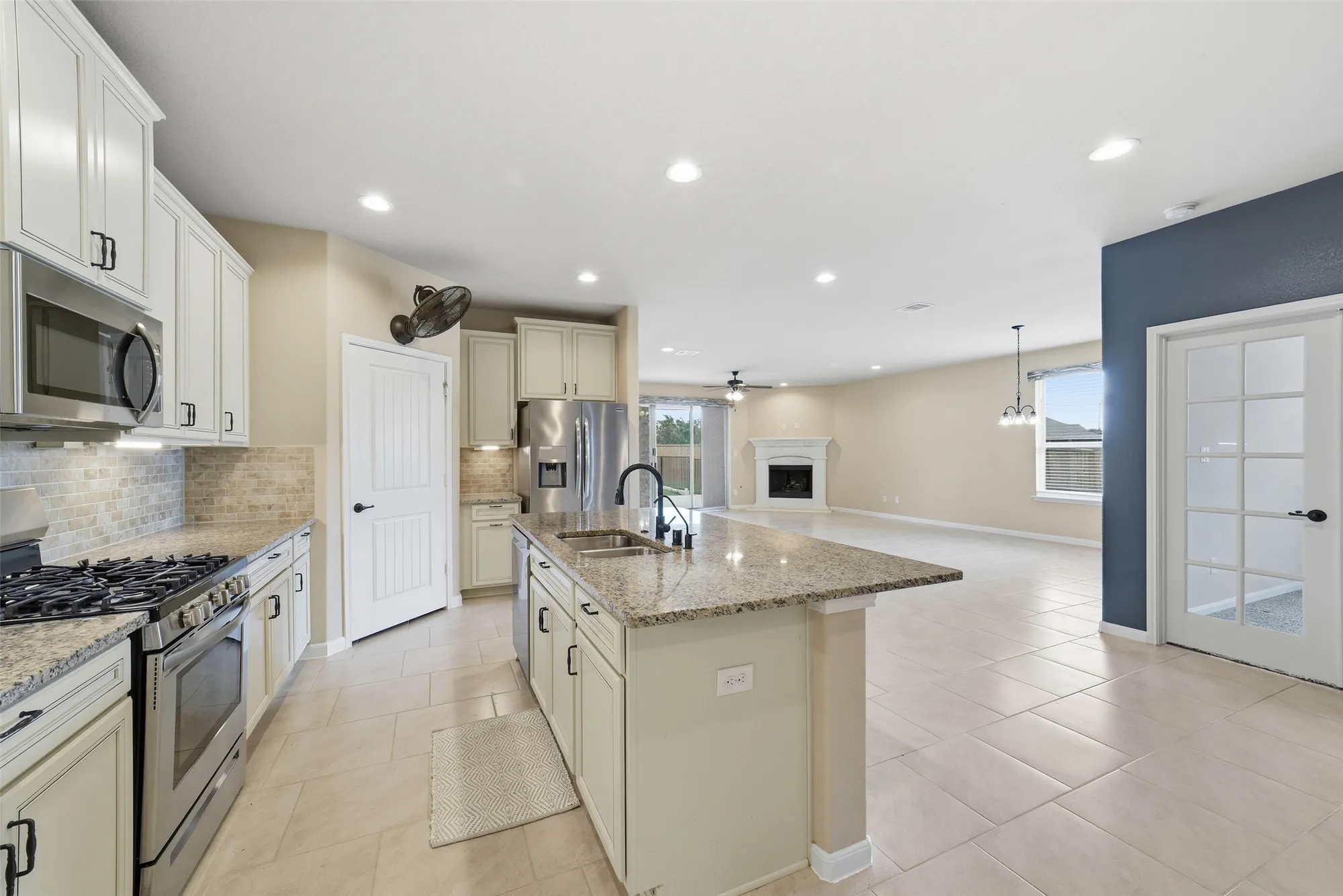 Property Slideshow image 14 of 47 | 29002 karloo walk ct, Katy, TX, 77494