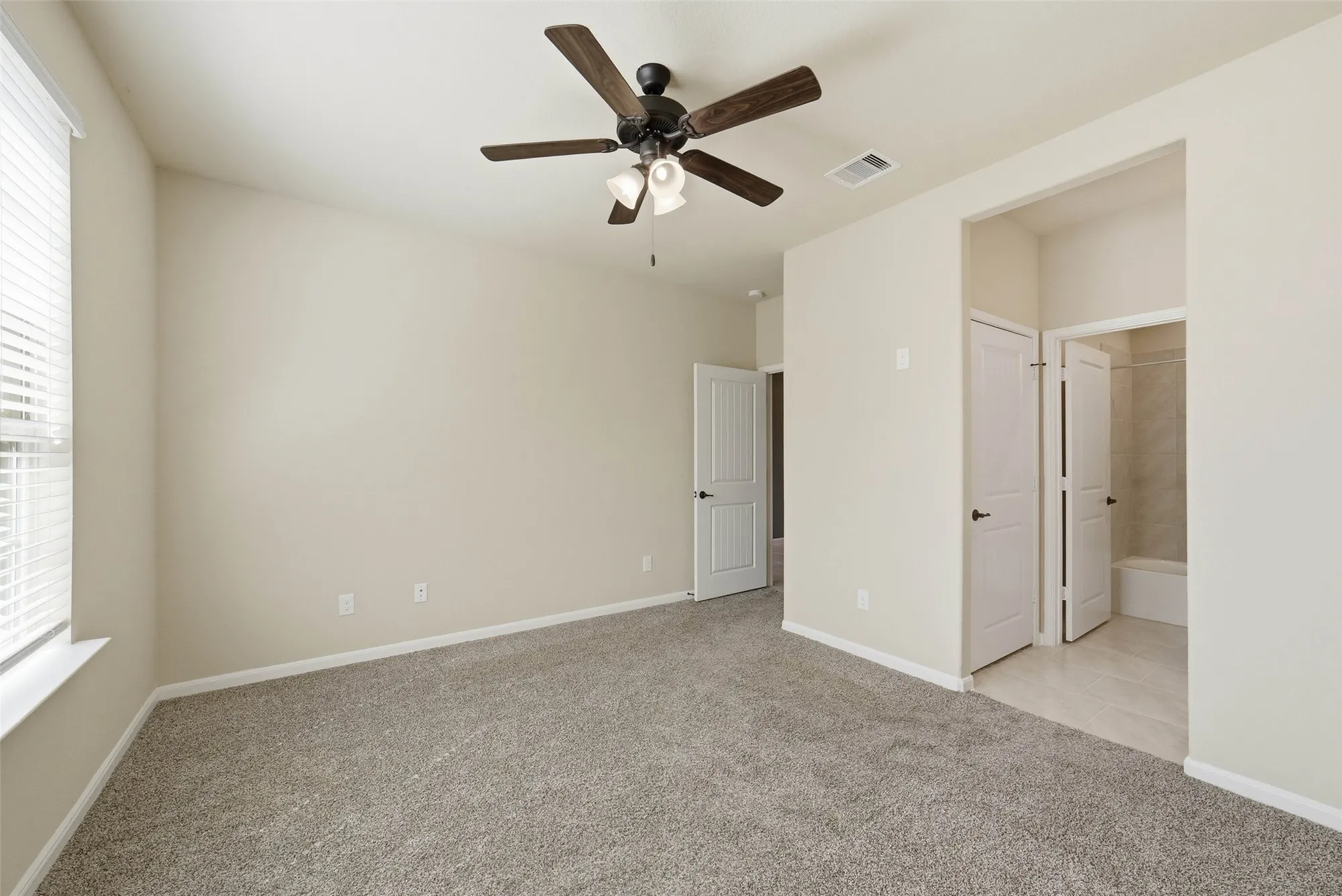 Property Slideshow image 30 of 47 | 29002 karloo walk ct, Katy, TX, 77494