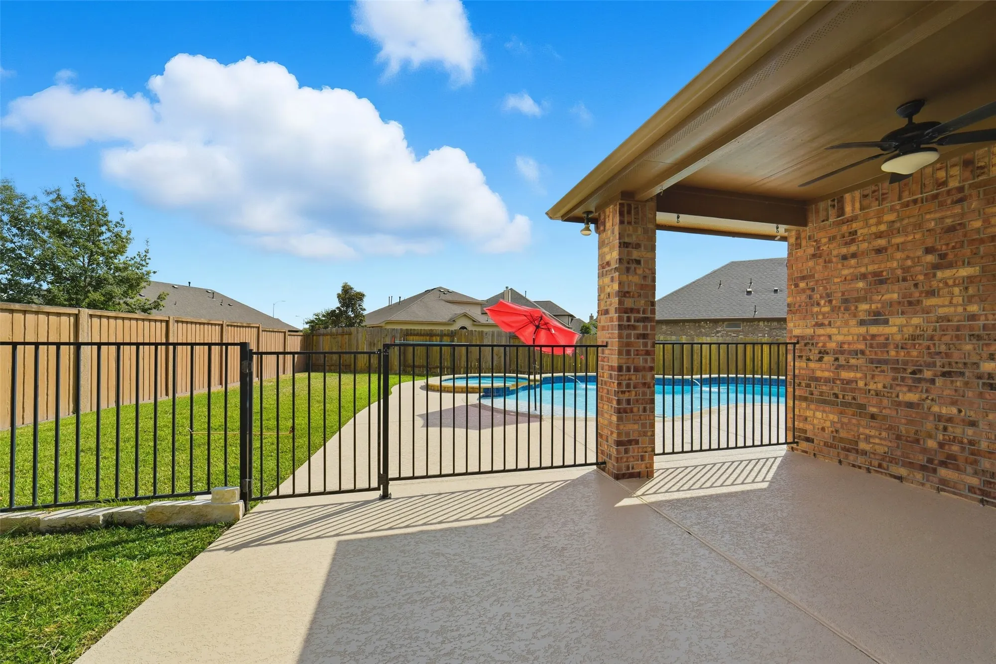 Property Slideshow image 32 of 47 | 29002 karloo walk ct, Katy, TX, 77494