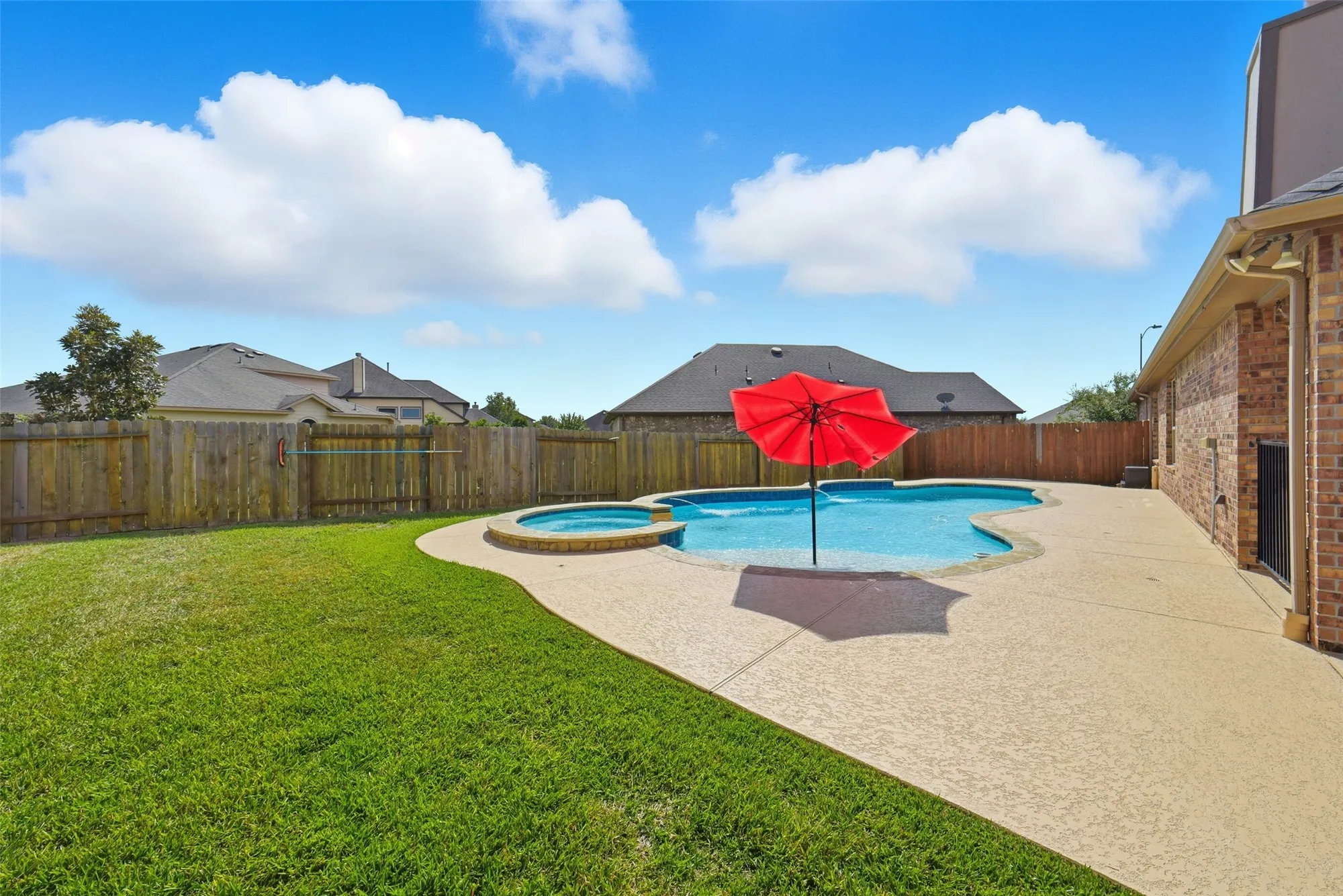 Property Slideshow image 33 of 47 | 29002 karloo walk ct, Katy, TX, 77494