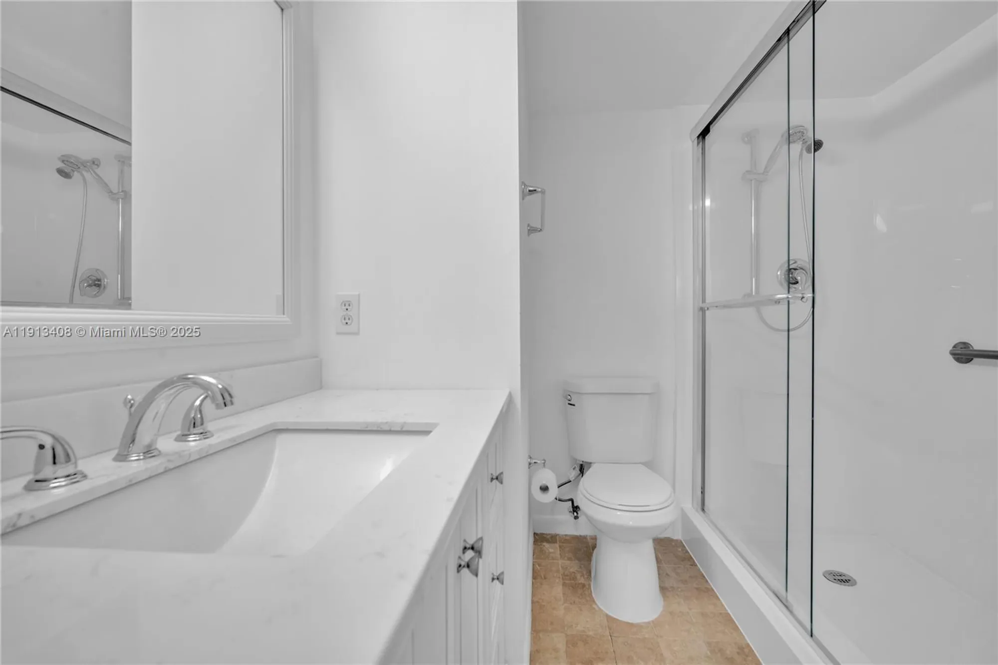 Property Slideshow image 18 of 27 | 2048 hythe c # 2048, Boca Raton, FL, 33434