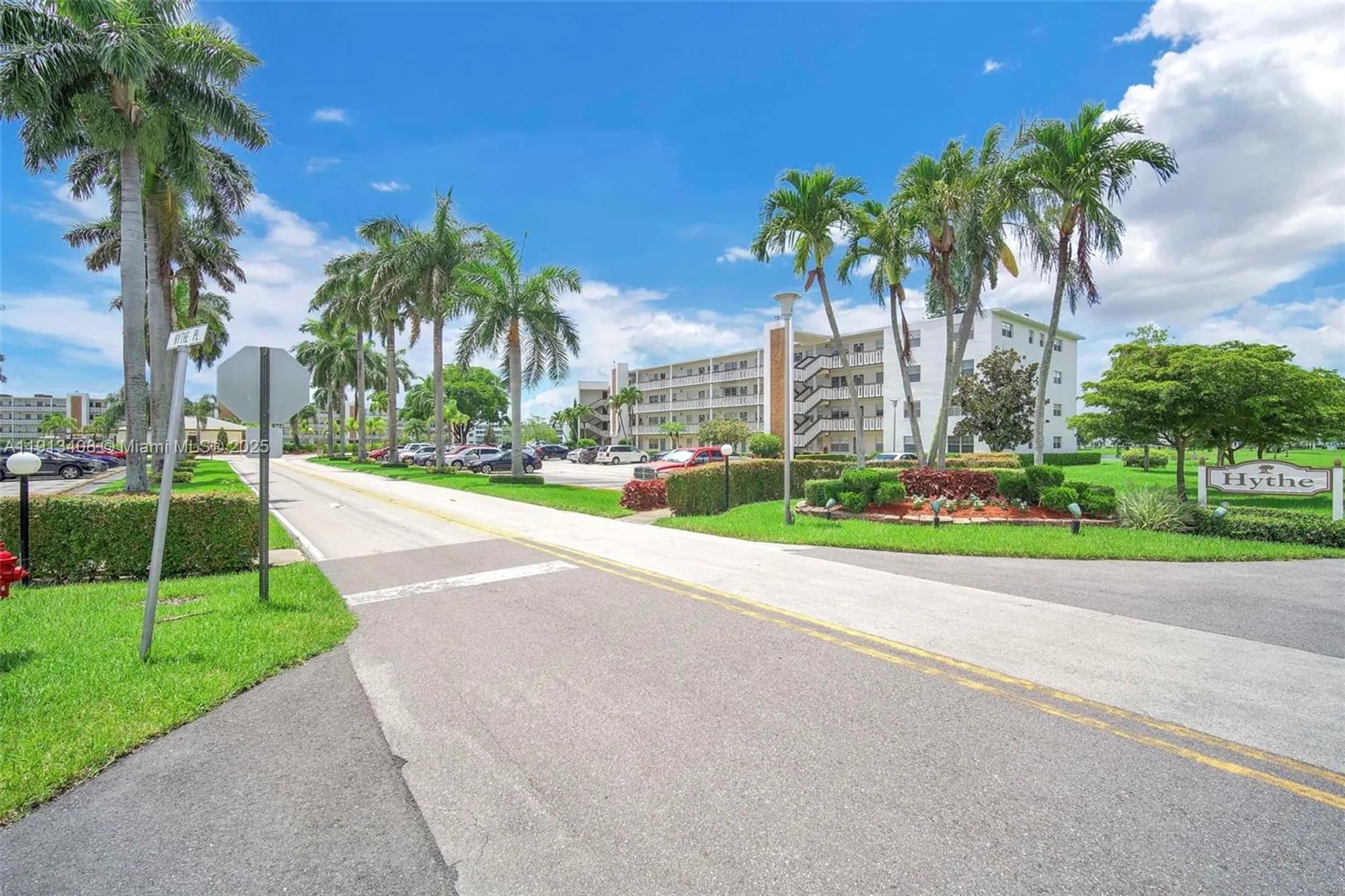 Property Slideshow image 6 of 27 | 2048 hythe c # 2048, Boca Raton, FL, 33434