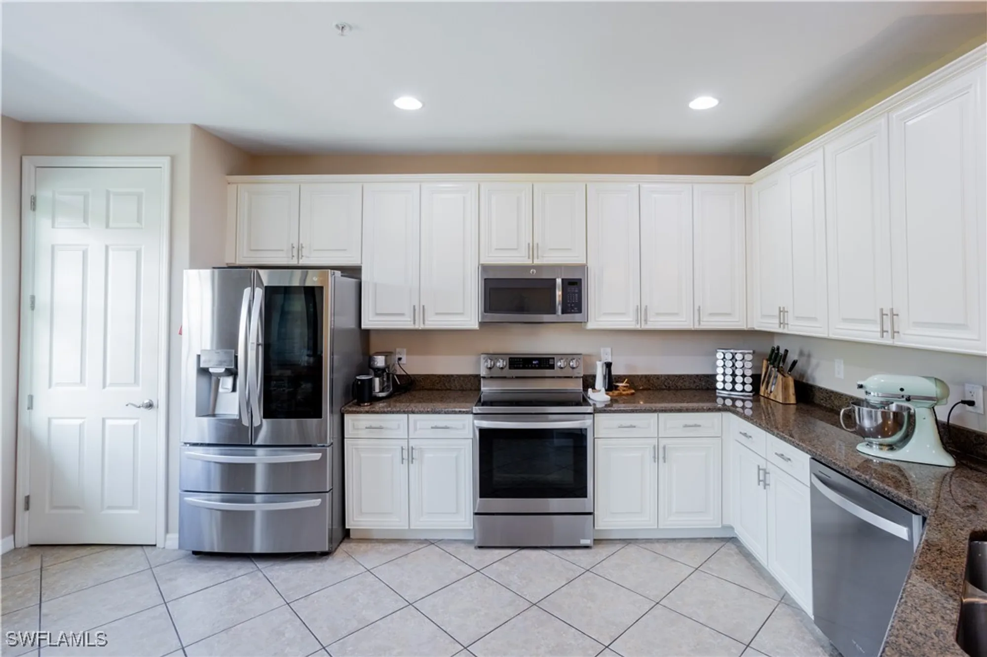 Property Slideshow image 6 of 50 | 9063 capistrano st 4408, Naples, FL, 34113