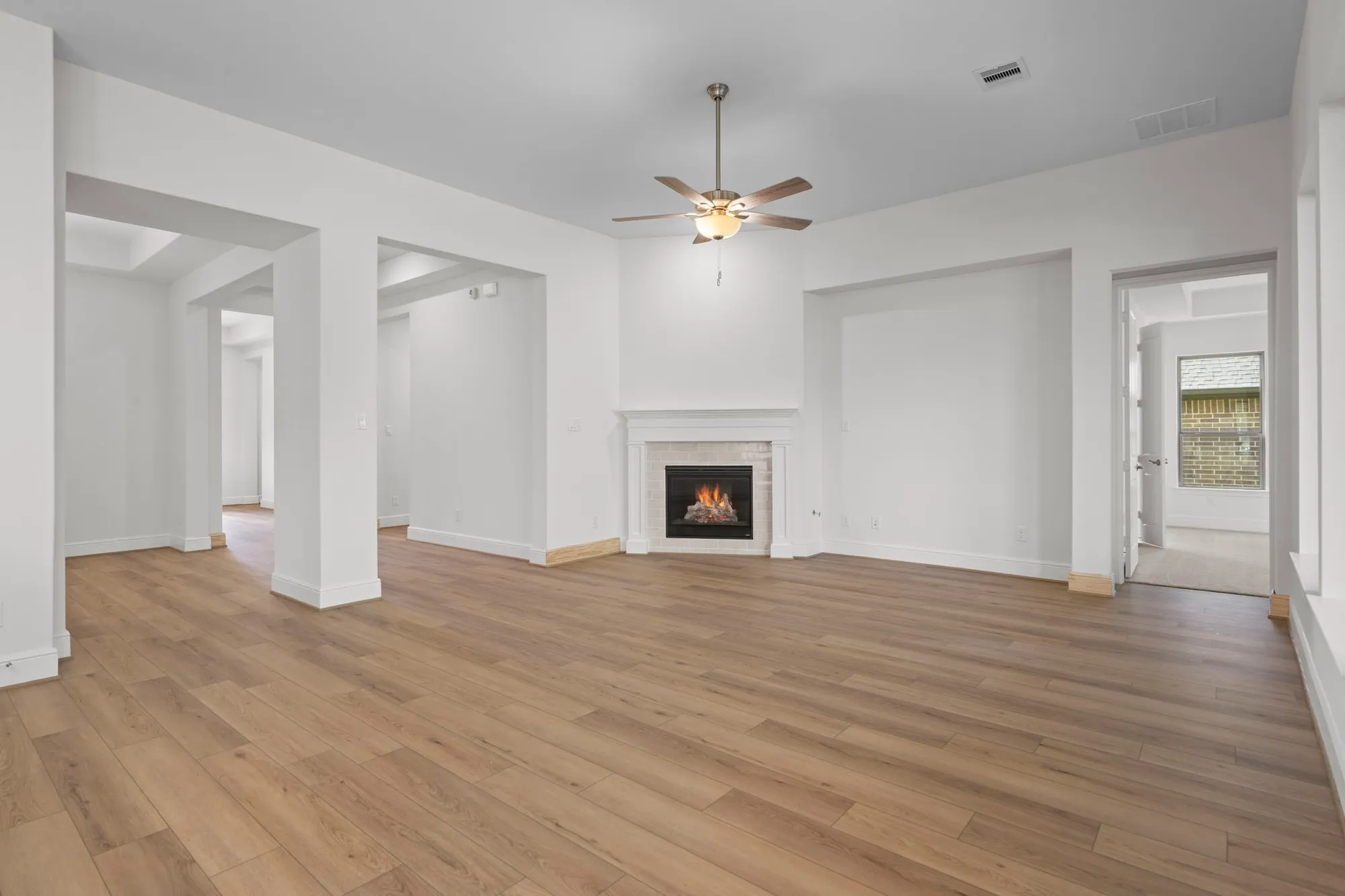 Property Slideshow image 13 of 34 | 10014 larkin cv, Willis, TX, 77318