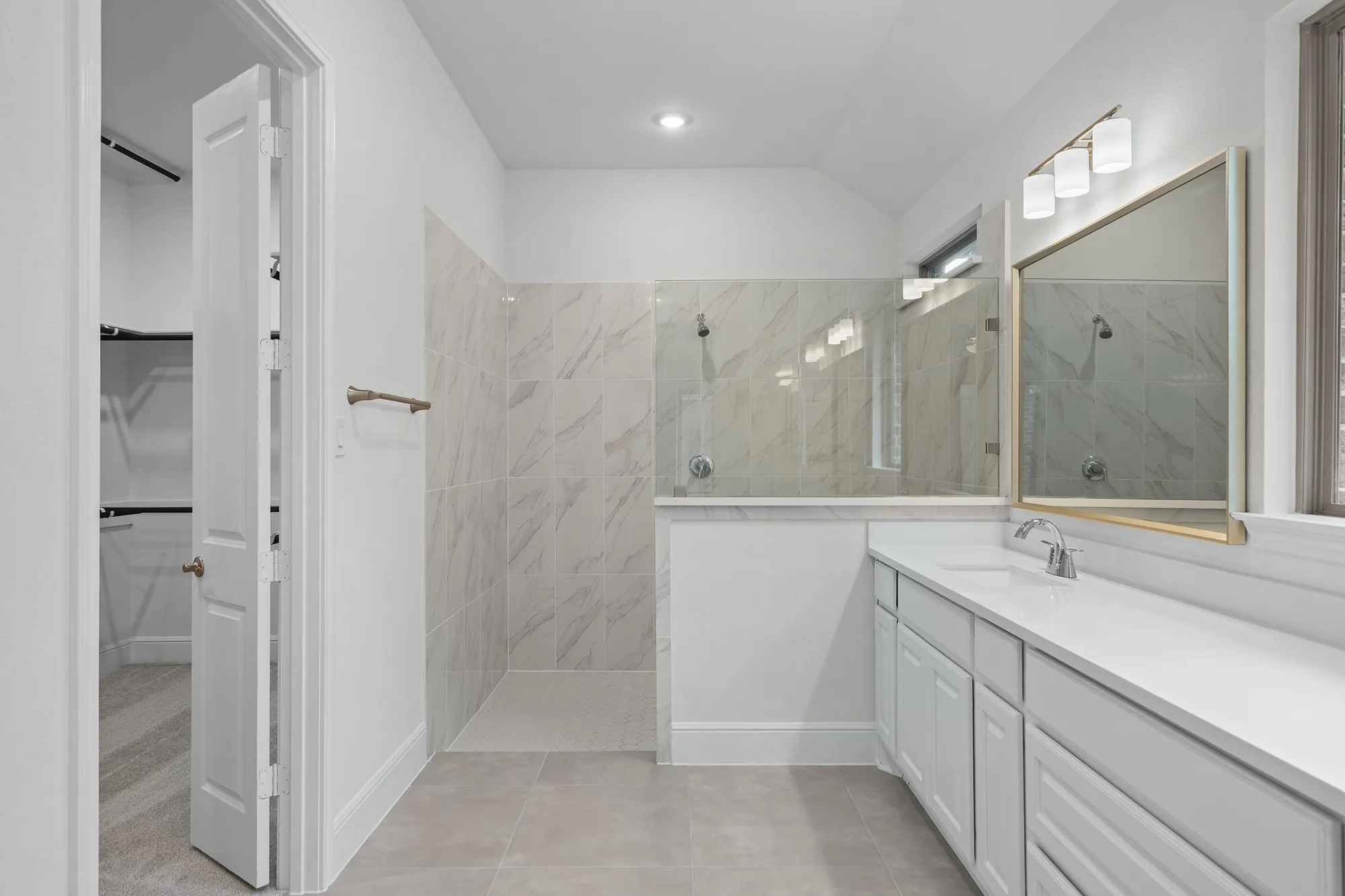 Property Slideshow image 23 of 34 | 10014 larkin cv, Willis, TX, 77318