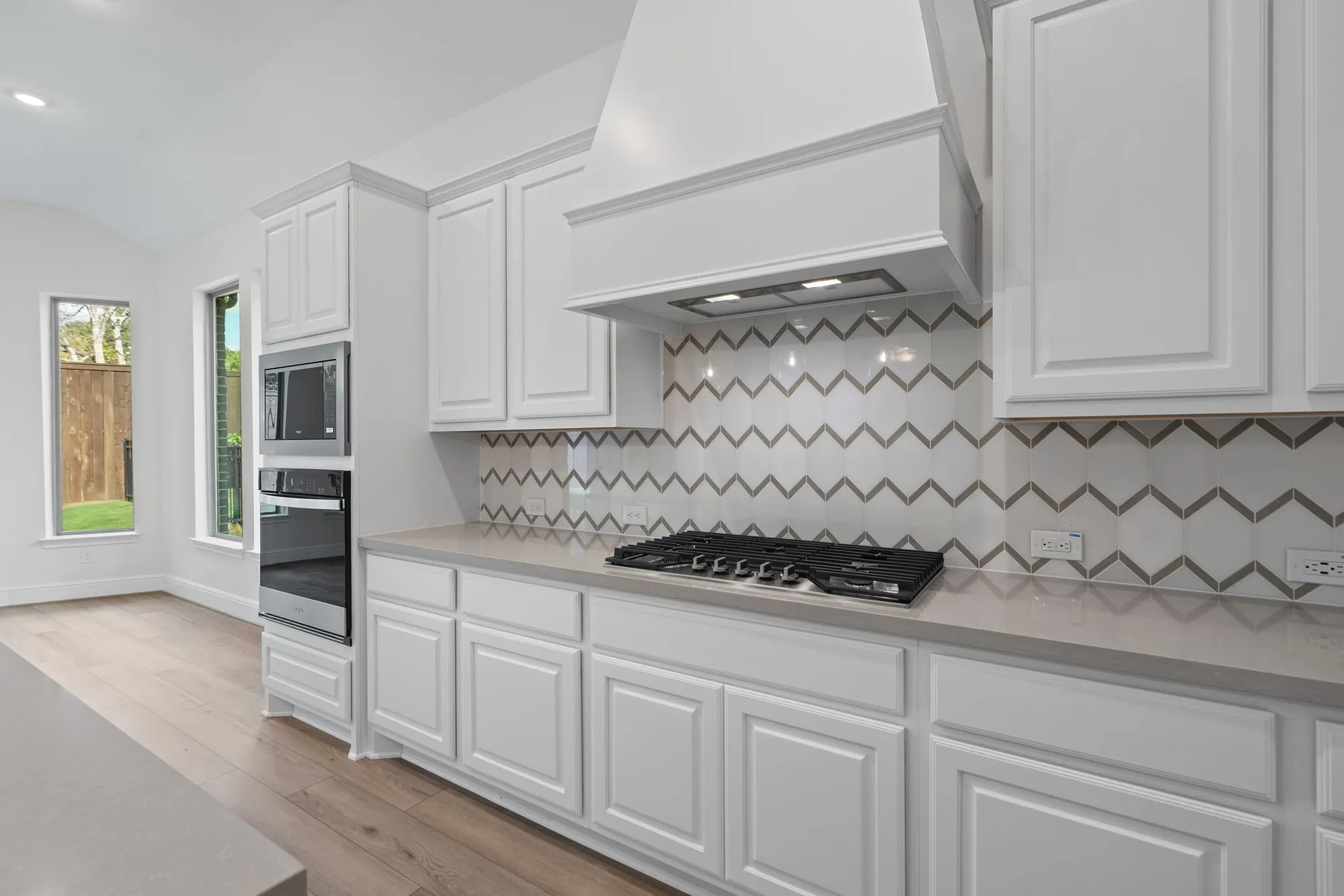 Property Slideshow image 6 of 34 | 10014 larkin cv, Willis, TX, 77318