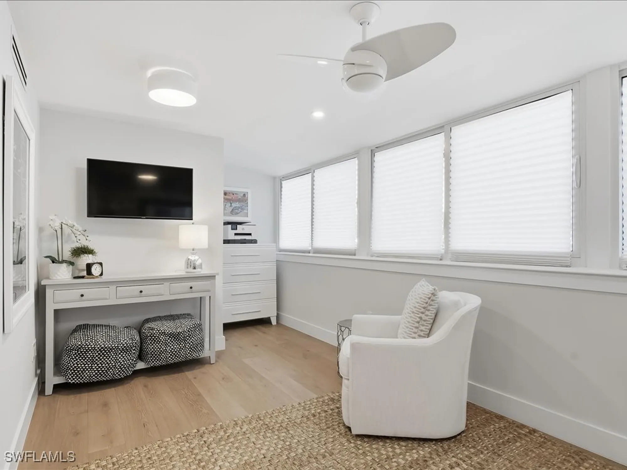 Property Slideshow image 21 of 39 | 2386 gulf shore blvd n # 104, Naples, FL, 34103