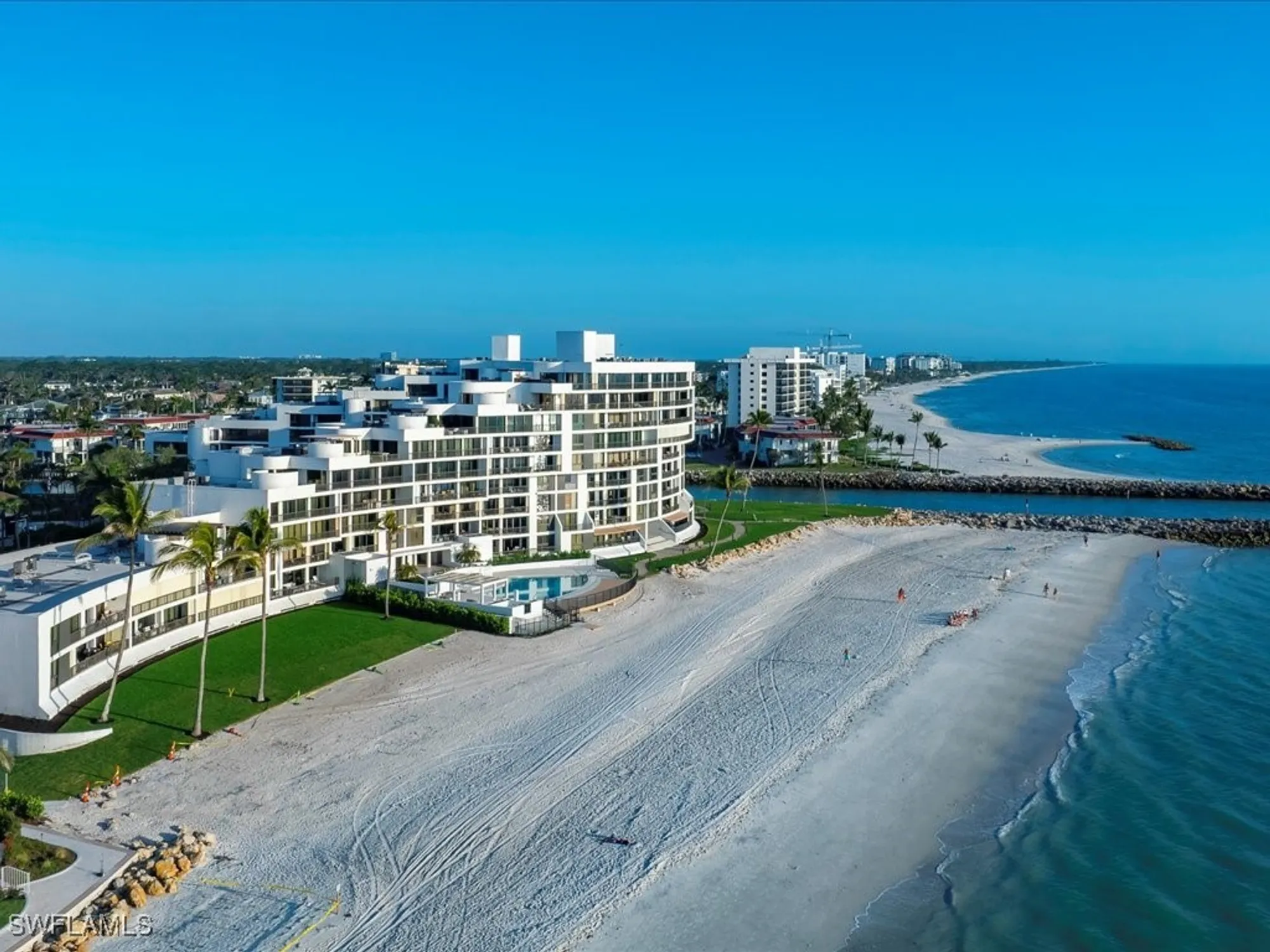 Property Slideshow image 38 of 39 | 2386 gulf shore blvd n # 104, Naples, FL, 34103