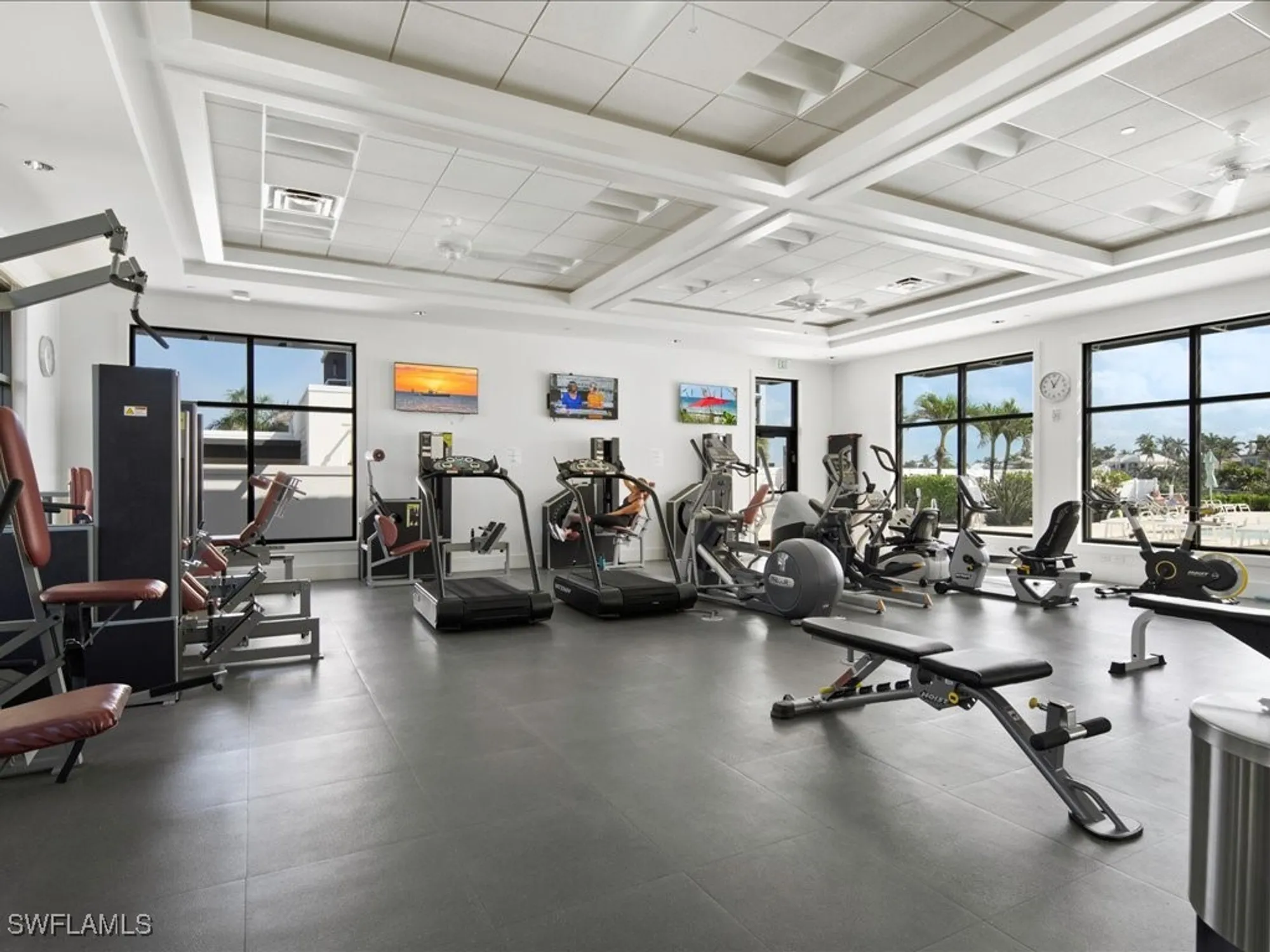 Property Slideshow image 32 of 39 | 2386 gulf shore blvd n # 104, Naples, FL, 34103