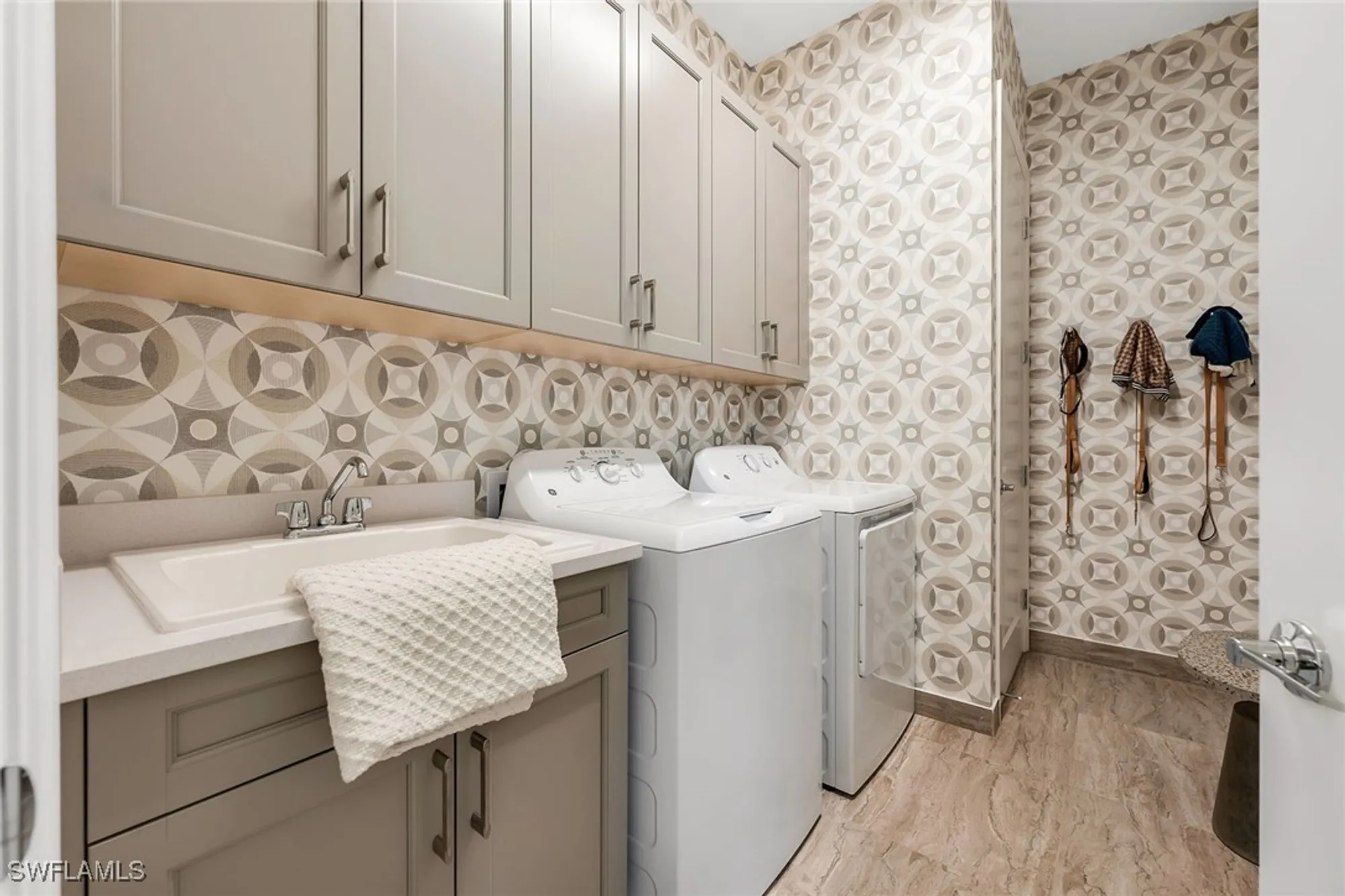 Property Slideshow image 28 of 44 | 11241 daphne ct, Naples, FL, 34120