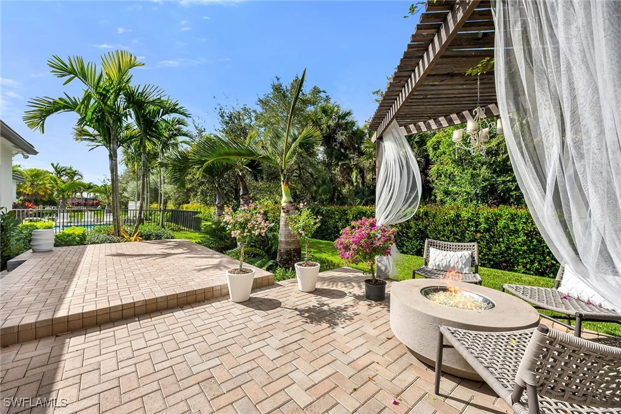 Property Slideshow image 2 of 44 | 11241 daphne ct, Naples, FL, 34120