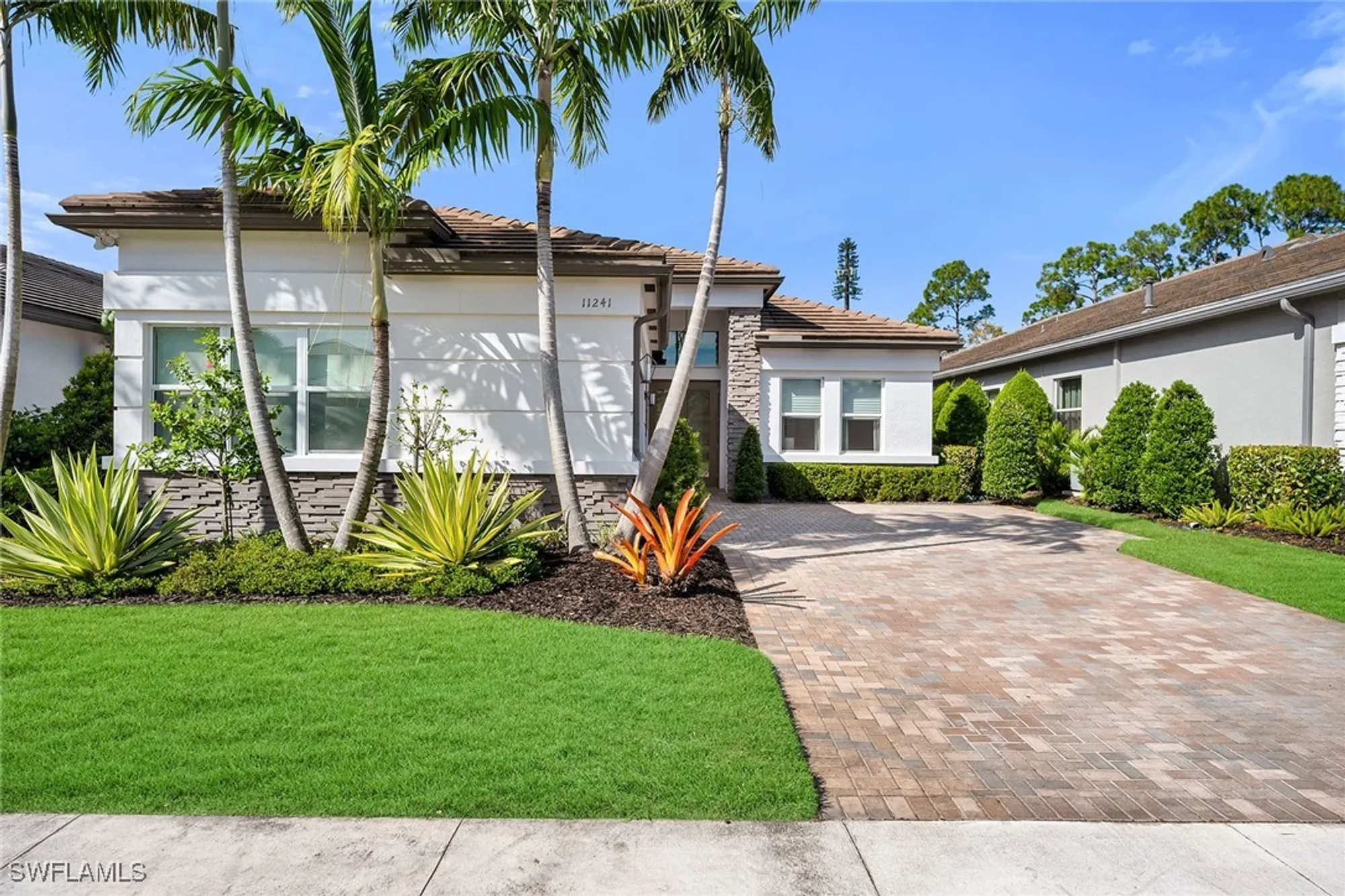 Property Slideshow image 38 of 44 | 11241 daphne ct, Naples, FL, 34120