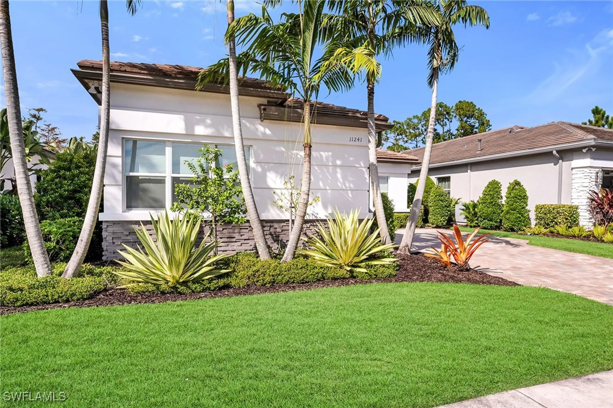 Property Slideshow image 39 of 44 | 11241 daphne ct, Naples, FL, 34120