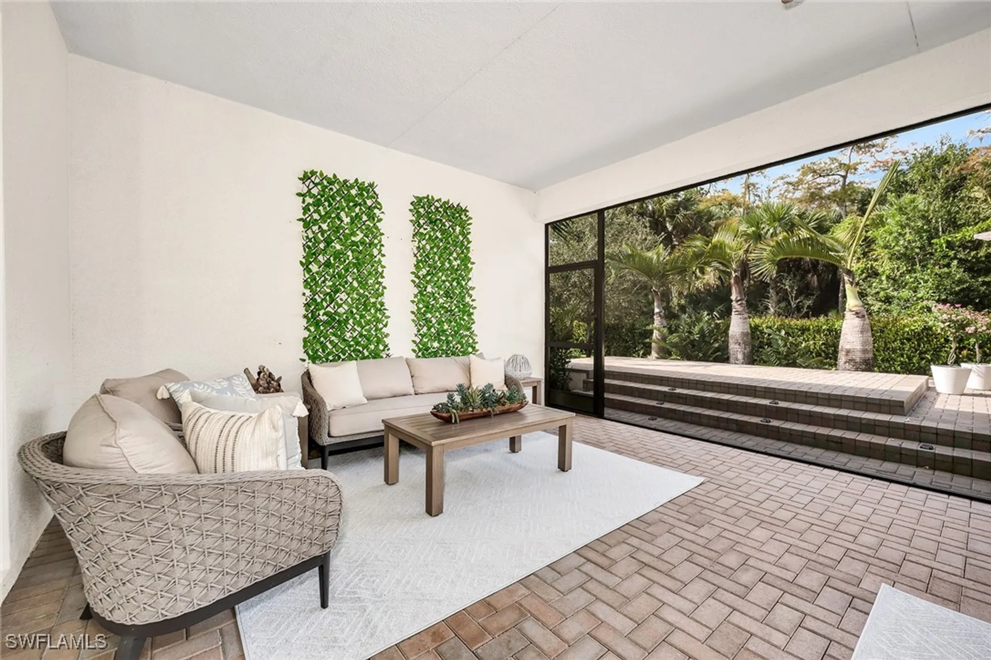 Property Slideshow image 30 of 44 | 11241 daphne ct, Naples, FL, 34120