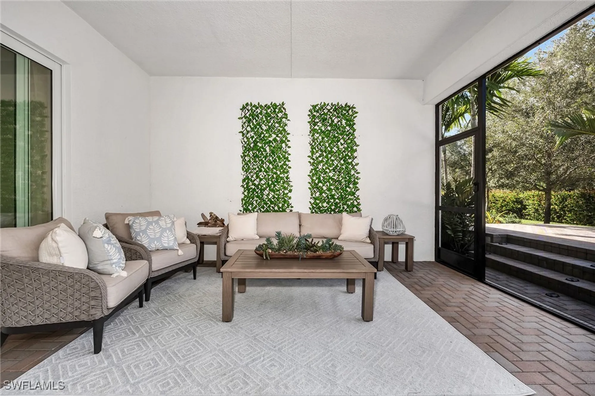 Property Slideshow image 33 of 44 | 11241 daphne ct, Naples, FL, 34120