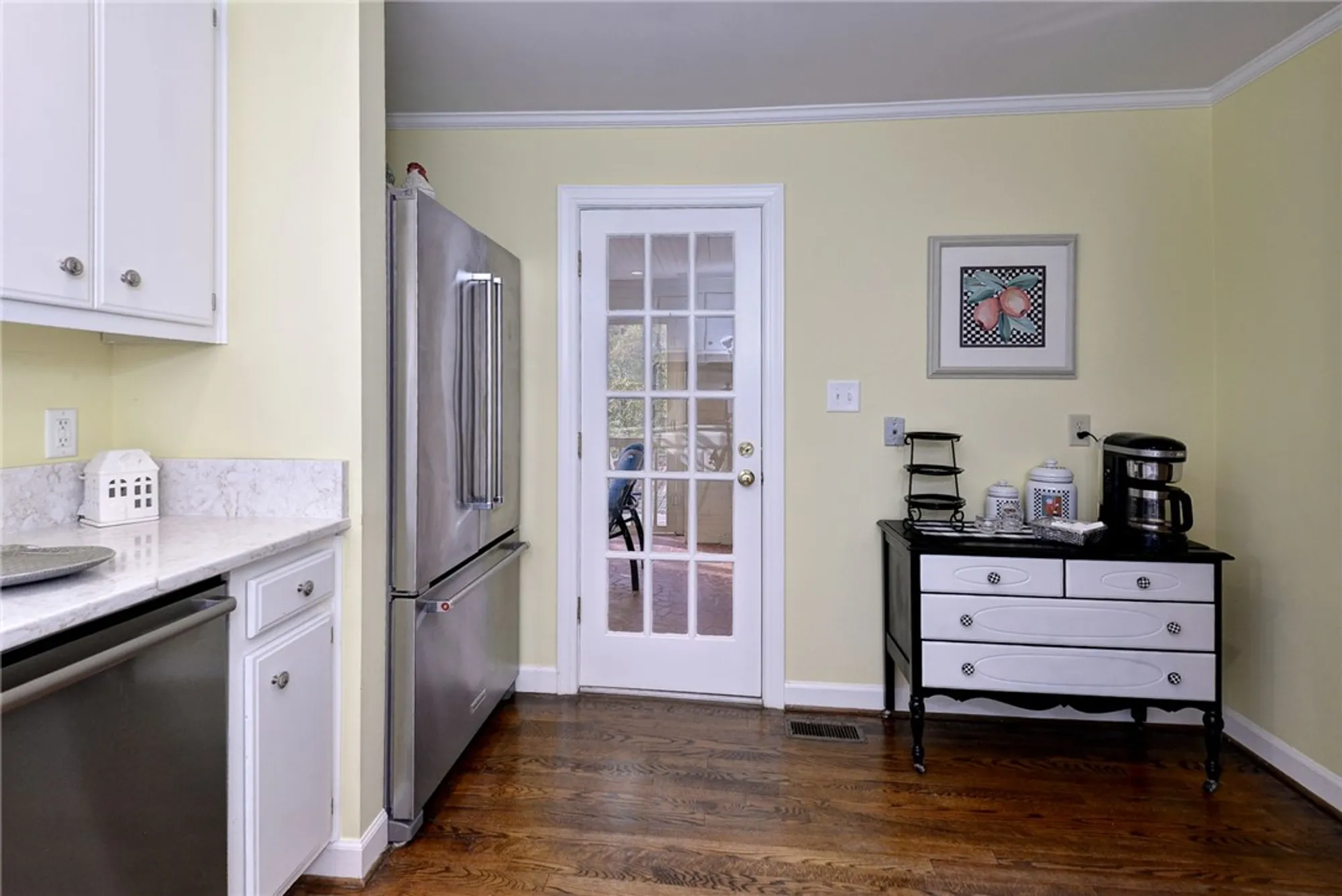 Property Slideshow image 10 of 41 | 733 e tazewells way, Williamsburg, VA, 23185