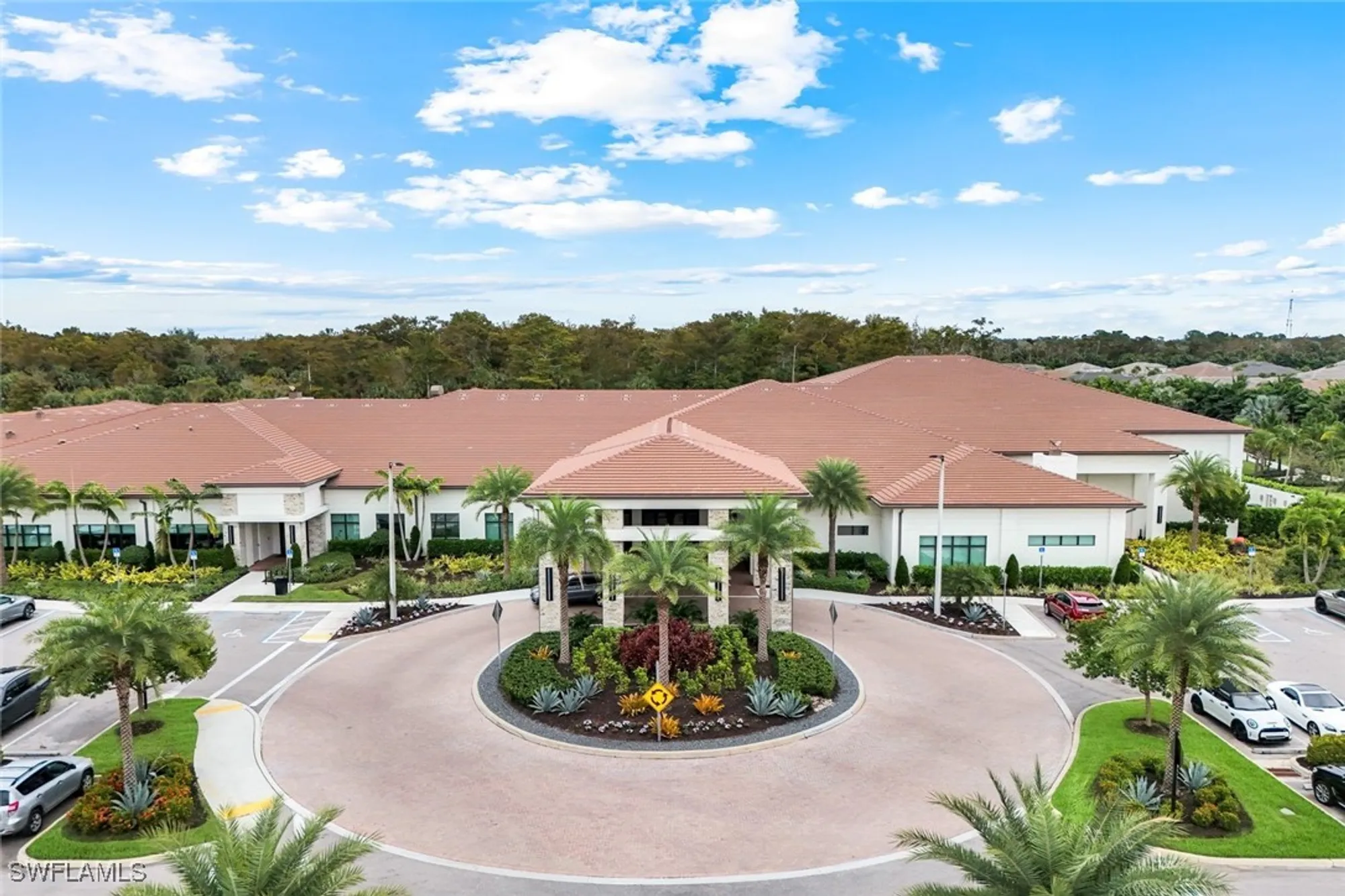 Property Slideshow image 34 of 50 | 12033 azalea way, Naples, FL, 34120