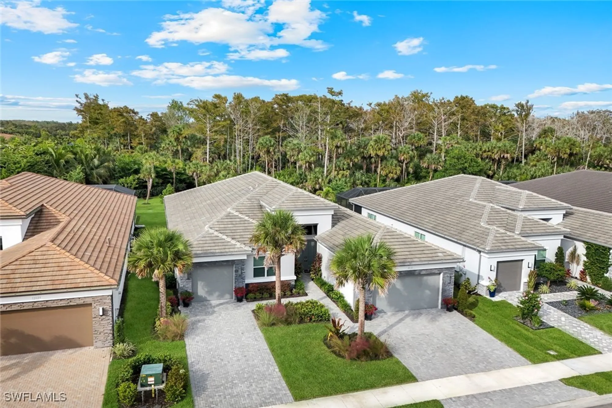 Property Slideshow image 30 of 50 | 12033 azalea way, Naples, FL, 34120