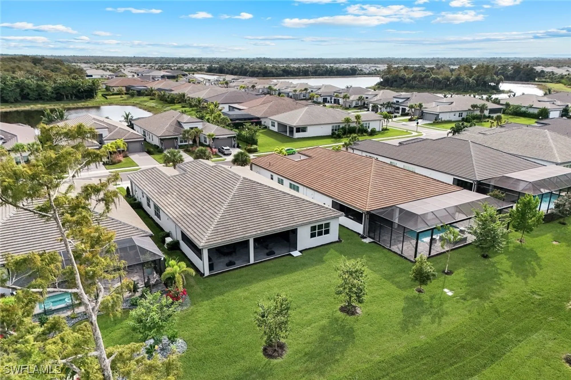 Property Slideshow image 31 of 50 | 12033 azalea way, Naples, FL, 34120