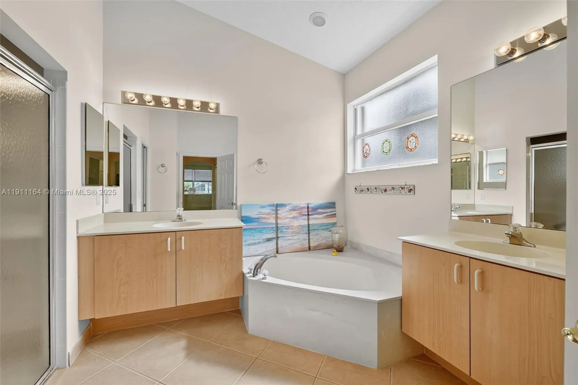 Property Slideshow image 27 of 47 | 339 nw shoreline cir, Port St Lucie, FL, 34986