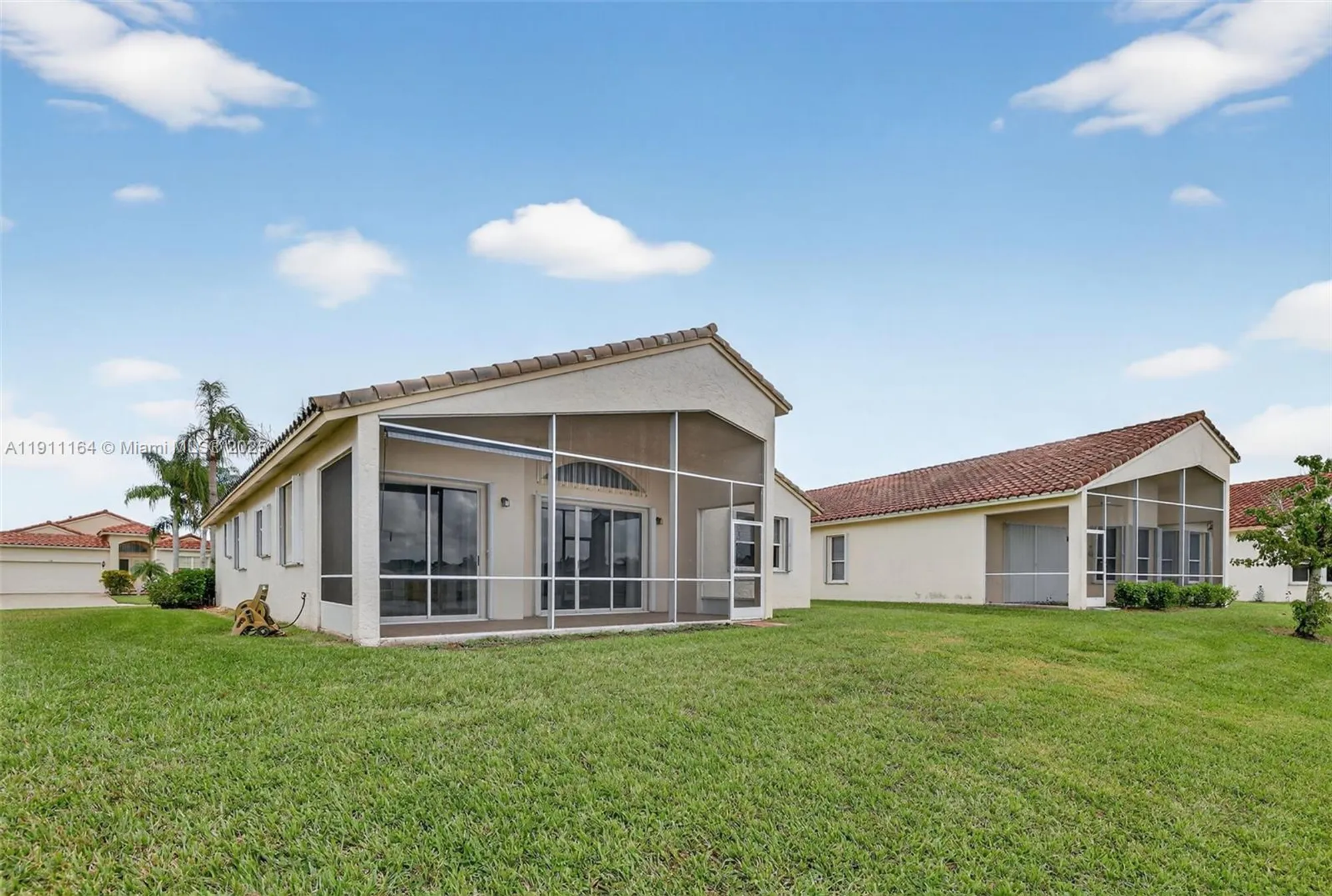 Property Slideshow image 5 of 47 | 339 nw shoreline cir, Port St Lucie, FL, 34986